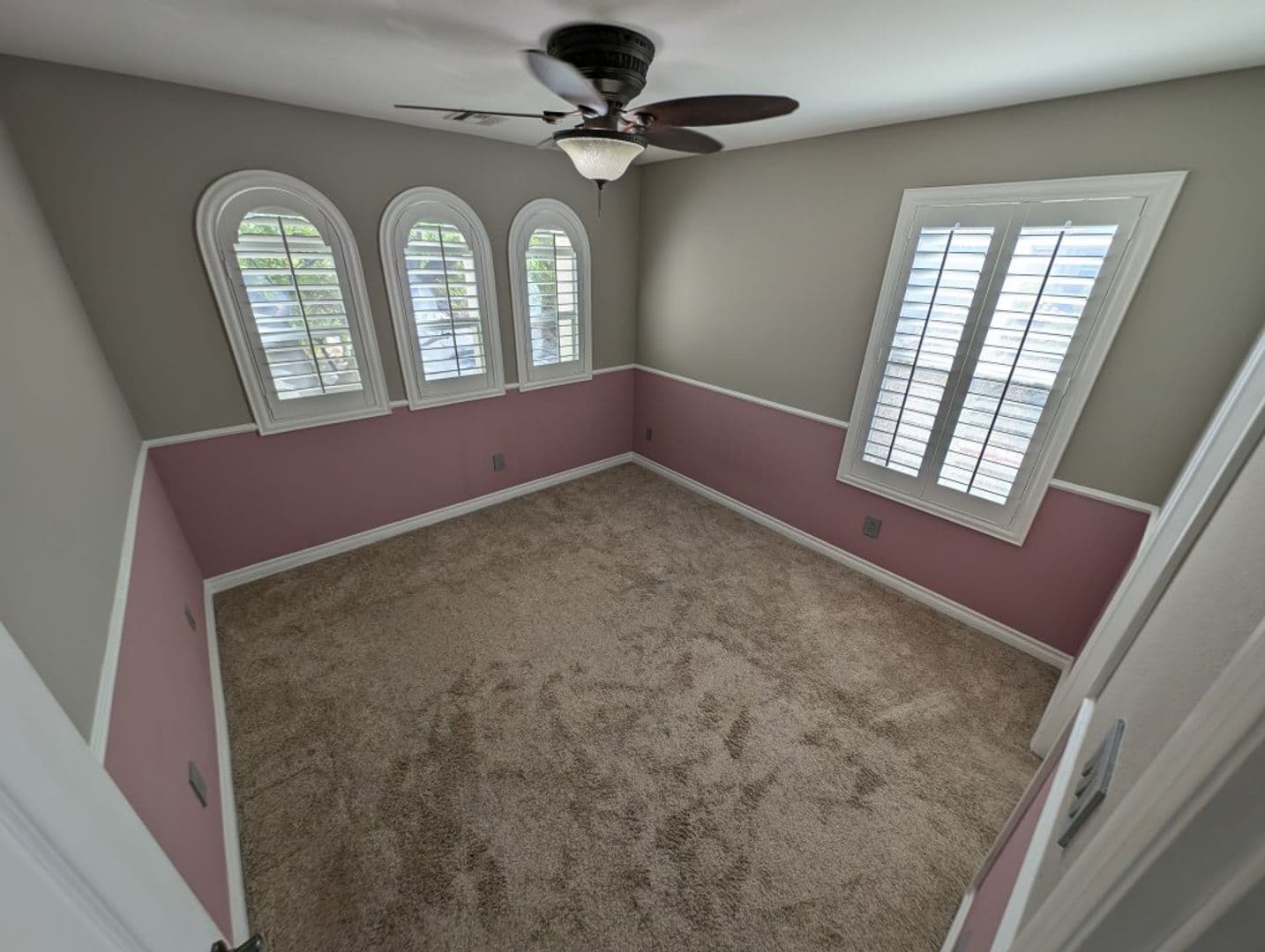 LAS VEGAS House: 10241 JEFFCOTT ST