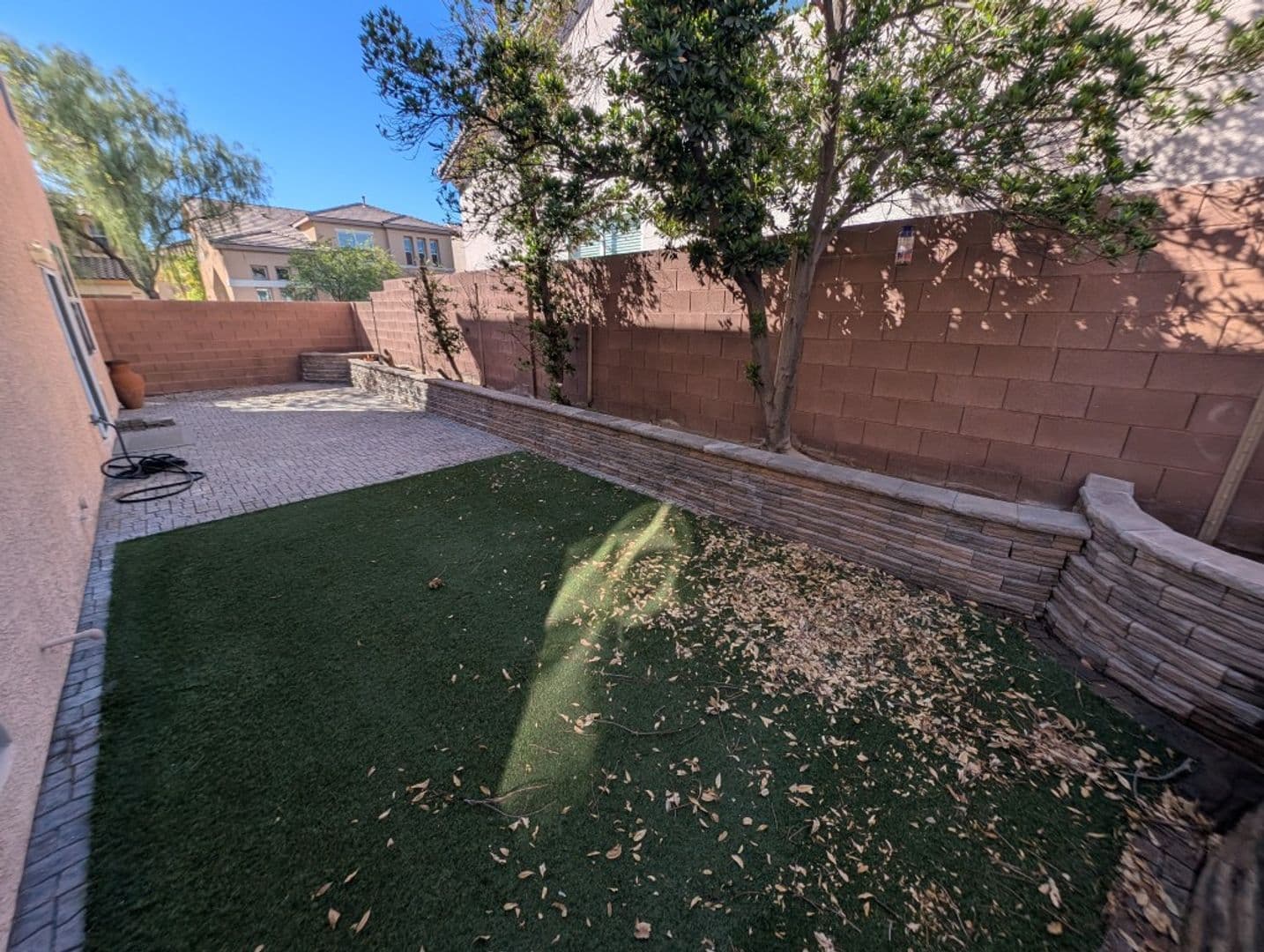LAS VEGAS House: 10241 JEFFCOTT ST