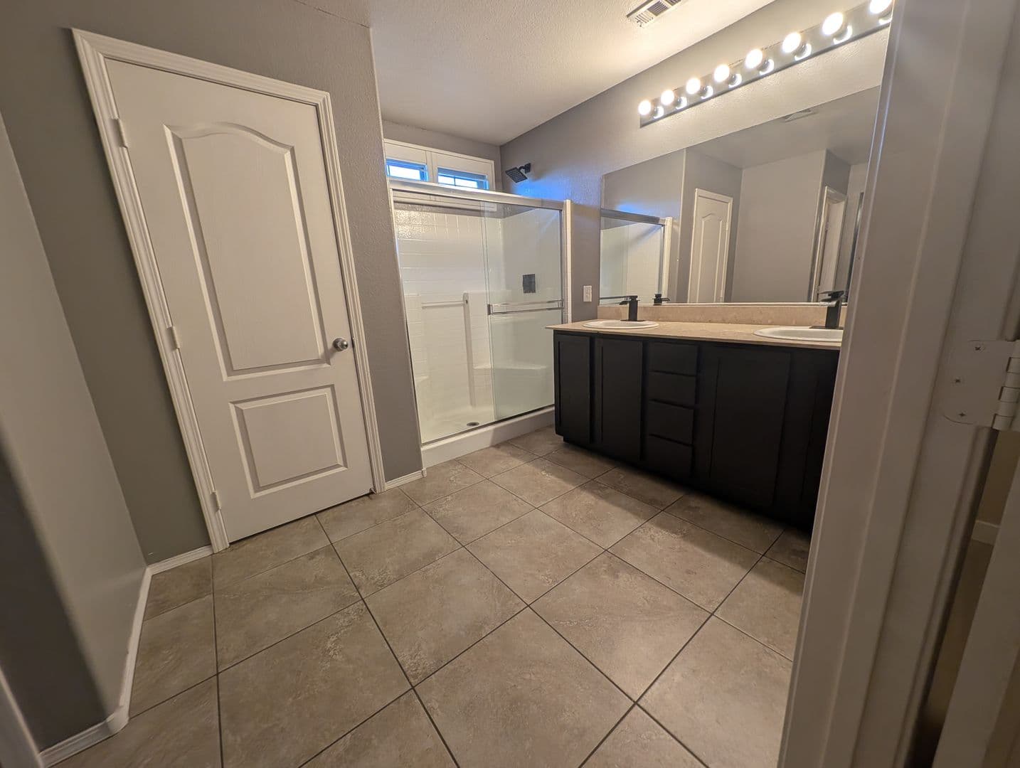 LAS VEGAS House: 10633 MOUNT BLACKBURN AVE