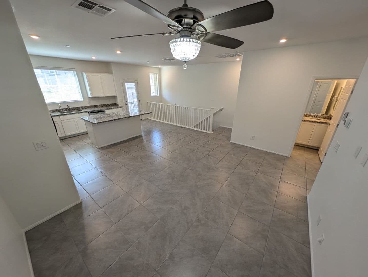 HENDERSON House: 664 VETIVER LN