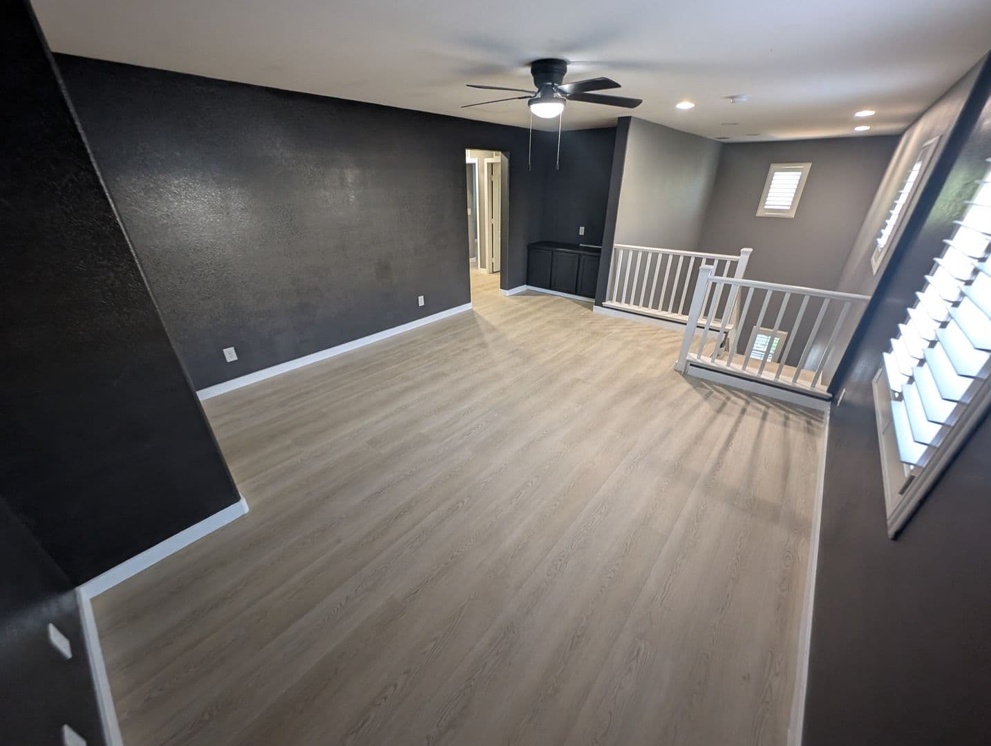 LAS VEGAS House: 10633 MOUNT BLACKBURN AVE