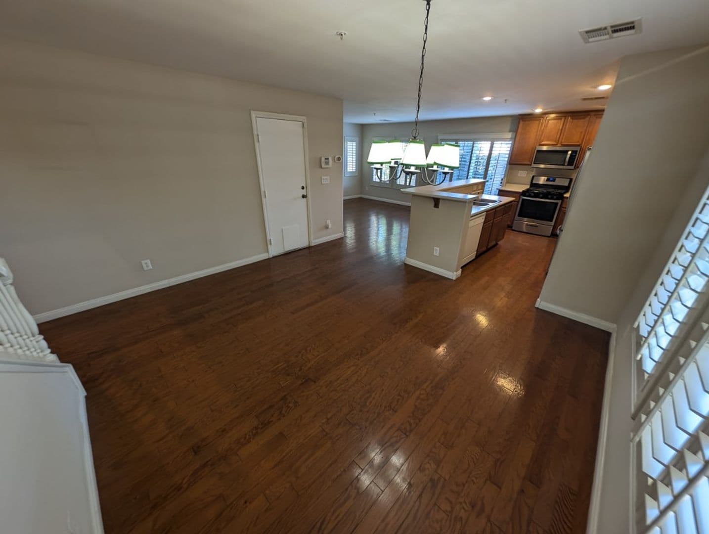 HENDERSON House: 1135 PARADISE GARDEN DR