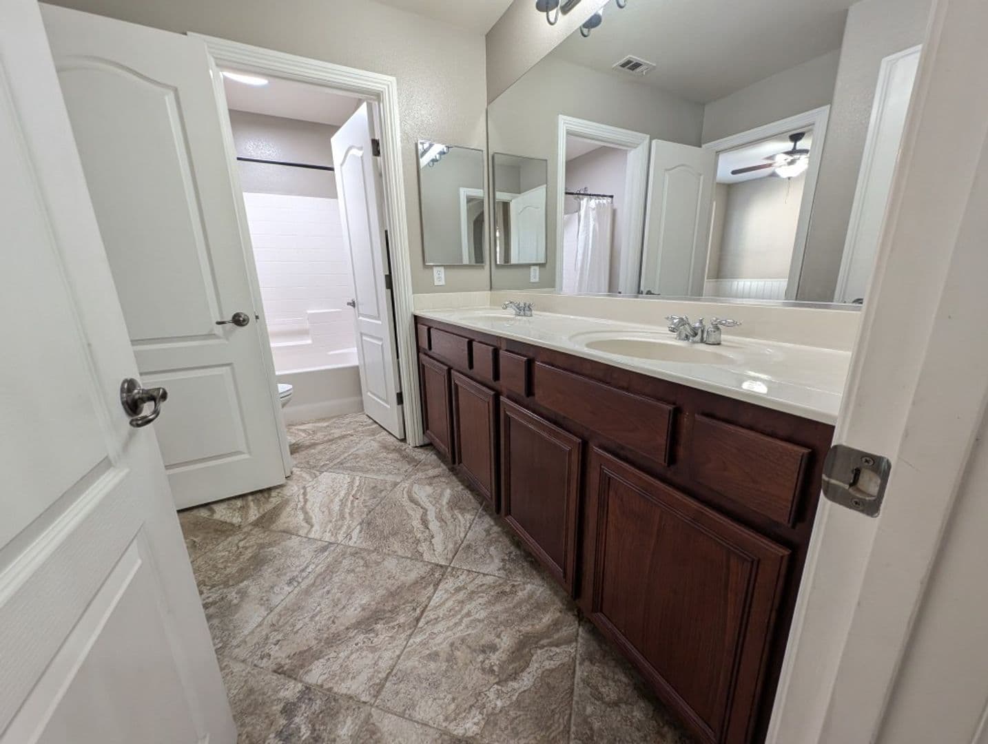 LAS VEGAS House: 10241 JEFFCOTT ST