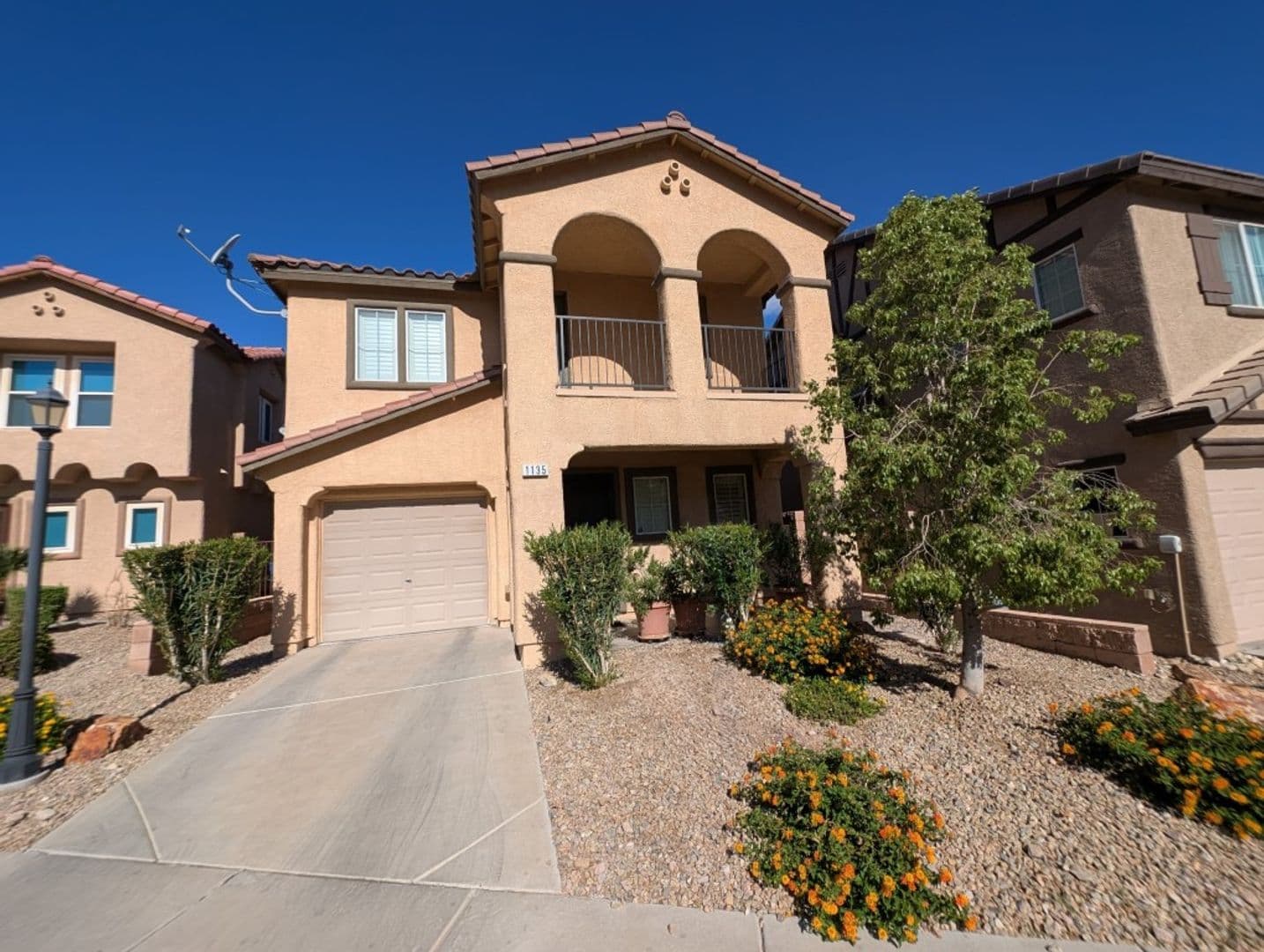 HENDERSON House: 1135 PARADISE GARDEN DR