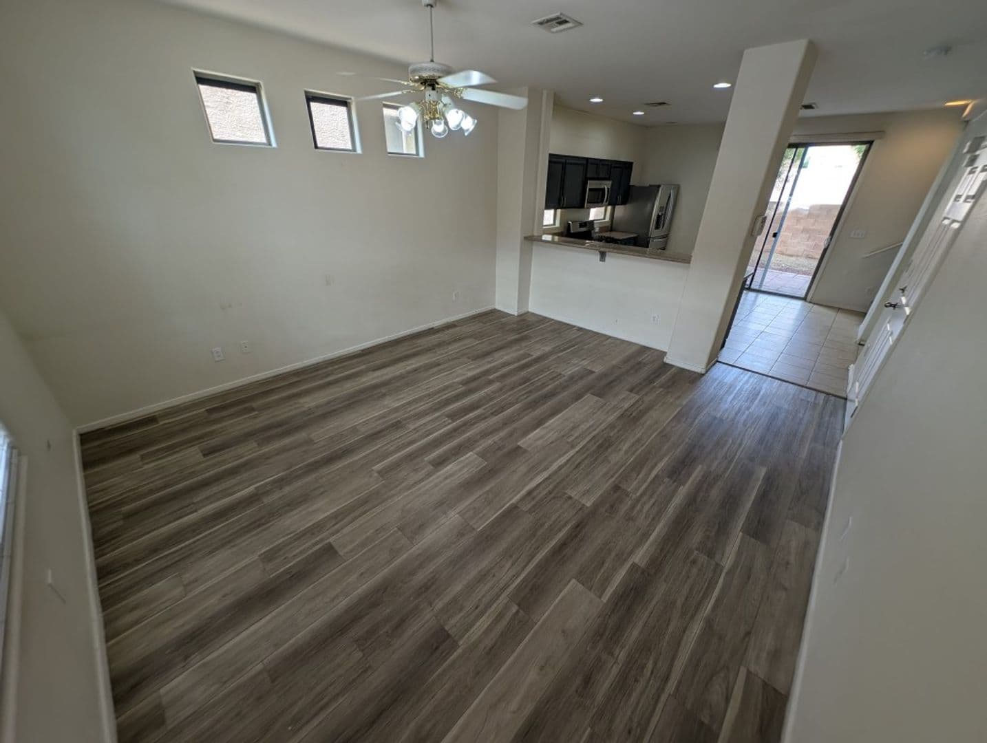 LAS VEGAS House: 8236 SIERRA CASCADE CT