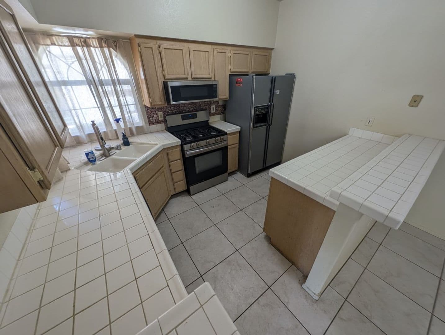HENDERSON House: 2251 WIGWAM PKWY #2114