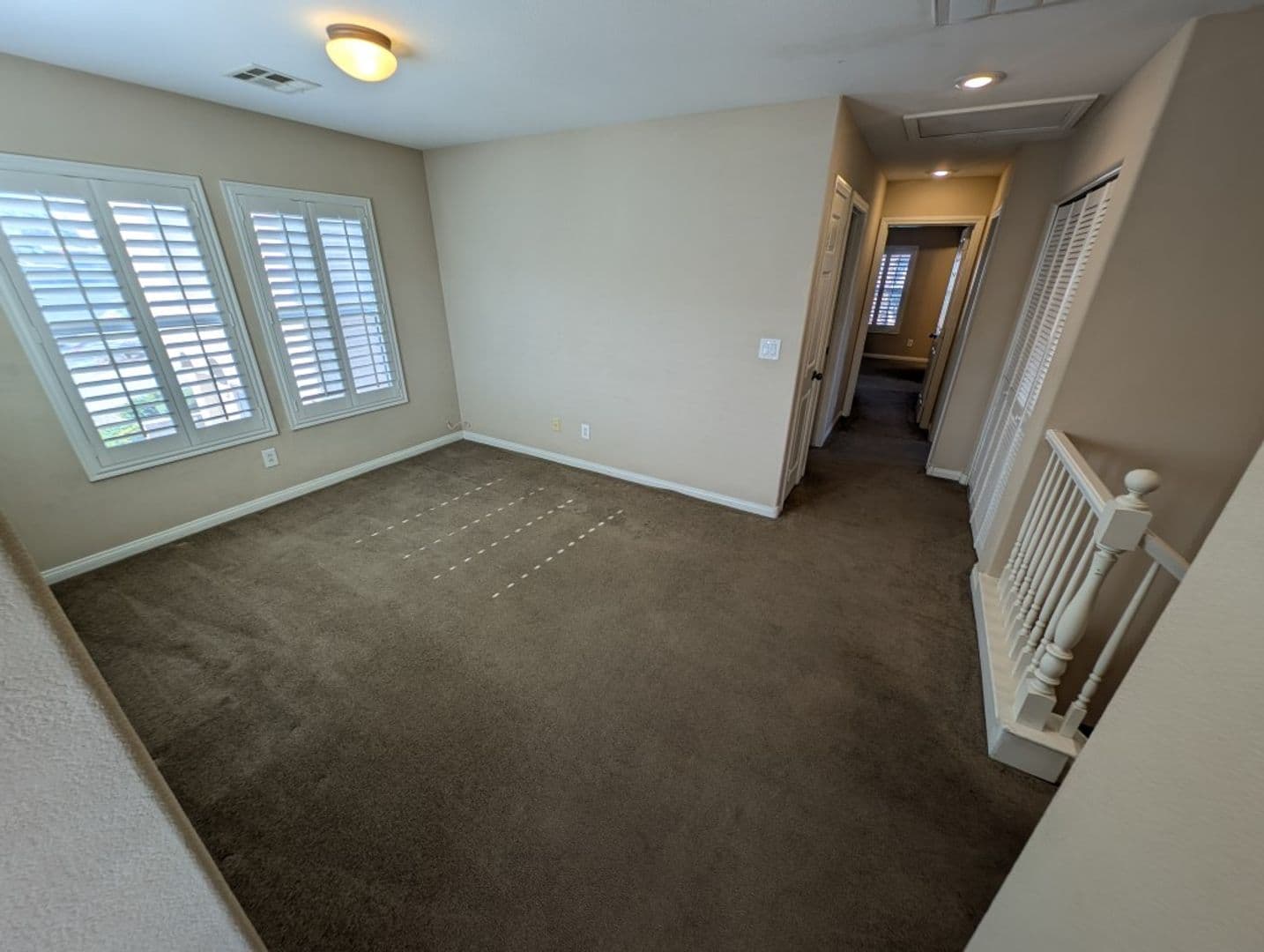HENDERSON House: 1135 PARADISE GARDEN DR