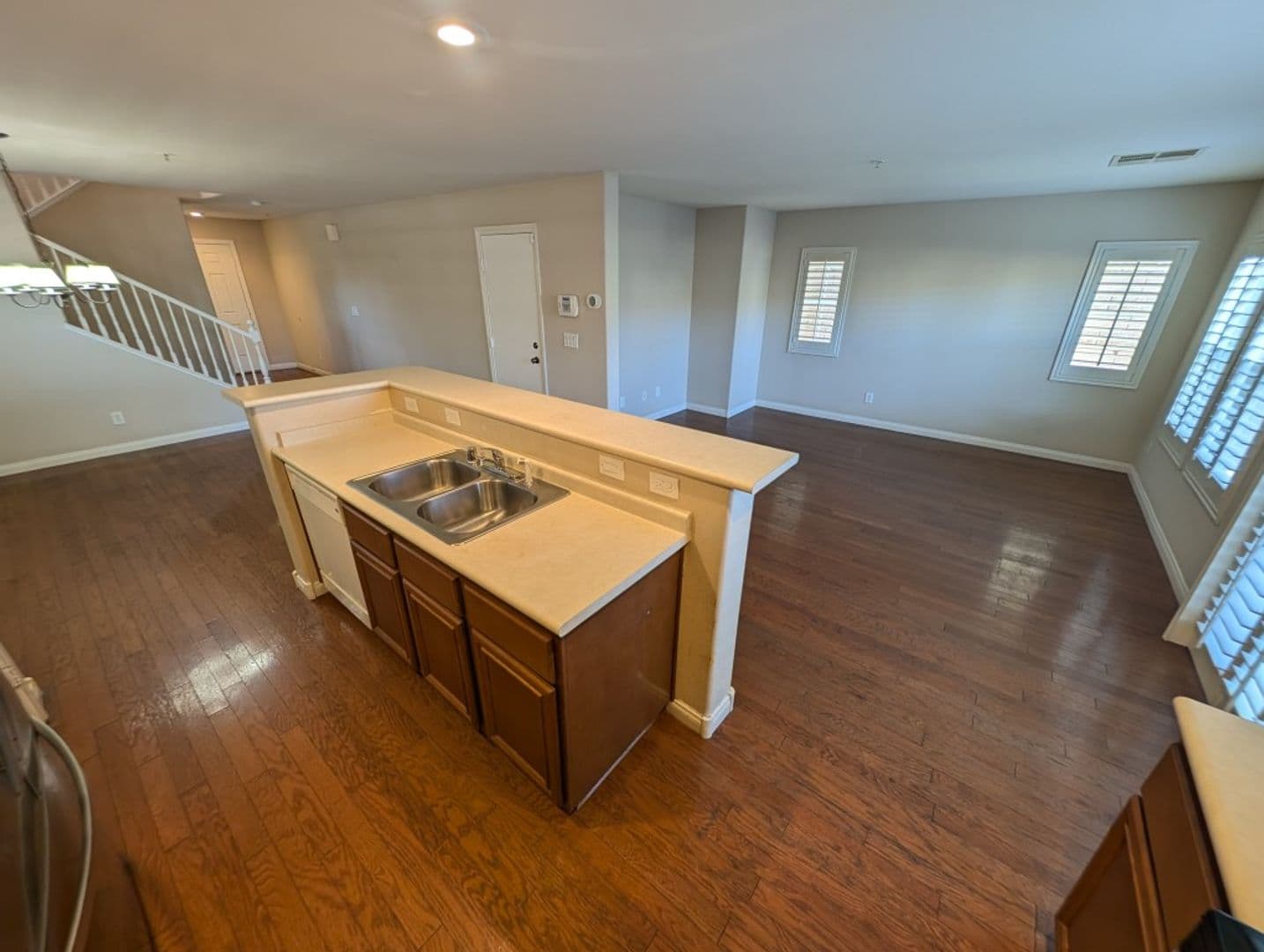 HENDERSON House: 1135 PARADISE GARDEN DR