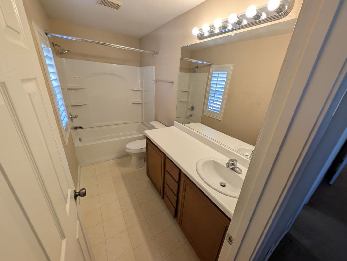 HENDERSON House: 1135 PARADISE GARDEN DR