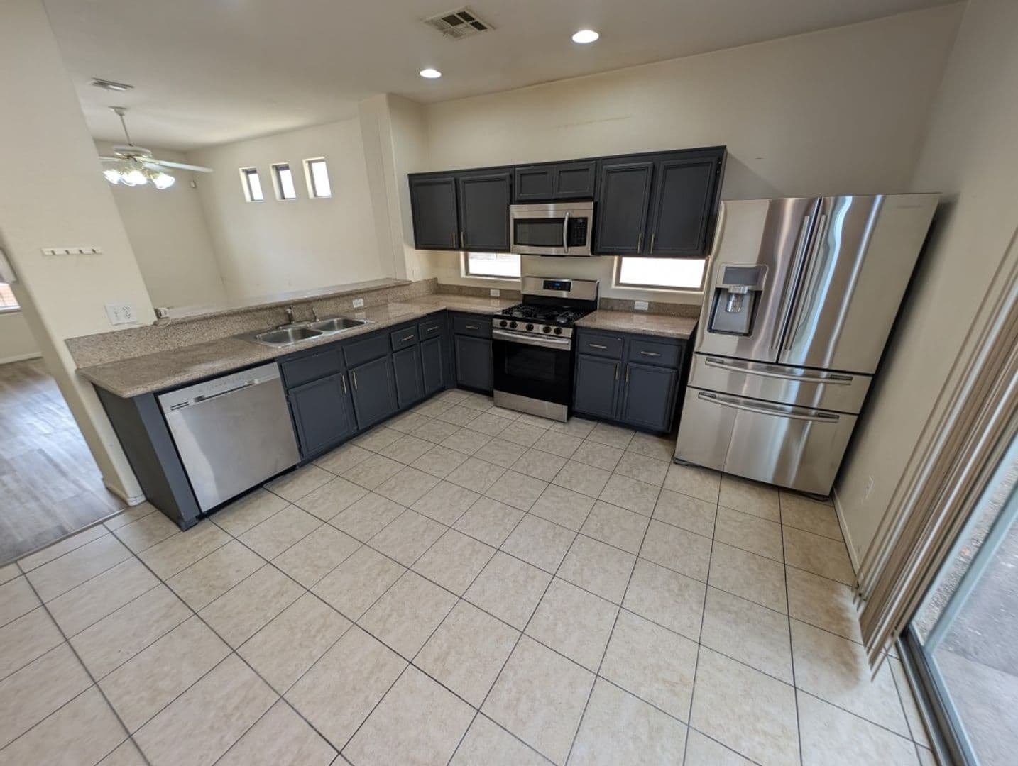 LAS VEGAS House: 8236 SIERRA CASCADE CT