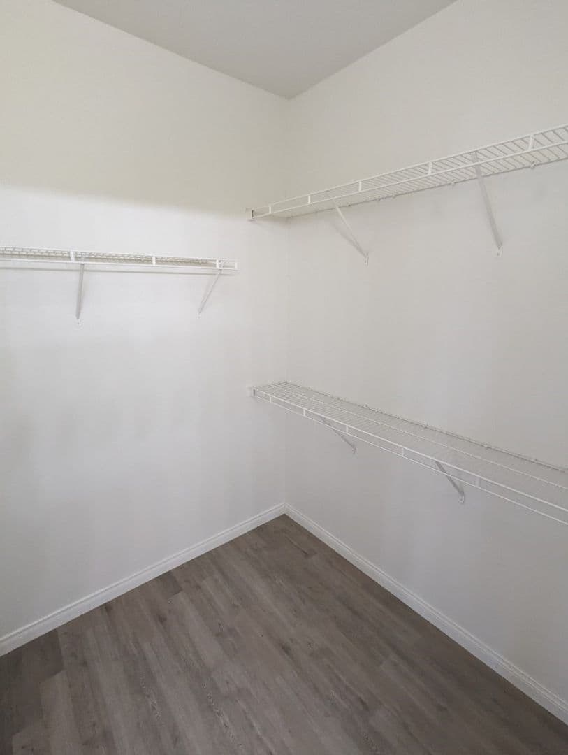 LAS VEGAS House: 9303 GILCREASE AVE #1005