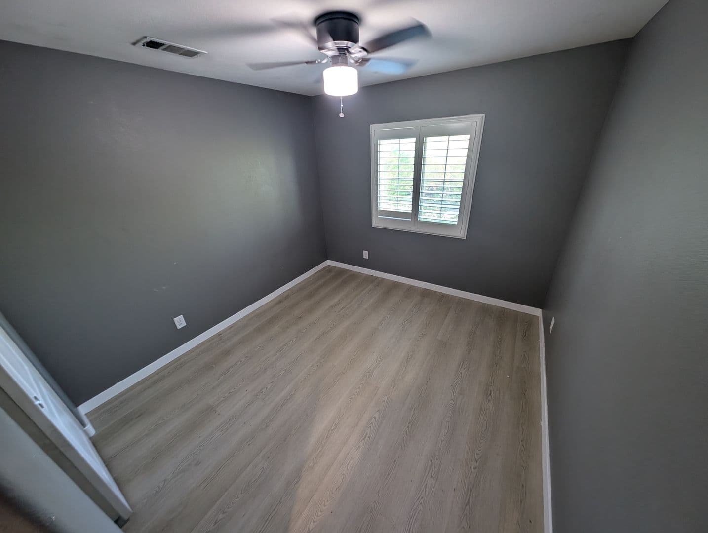 LAS VEGAS House: 10633 MOUNT BLACKBURN AVE