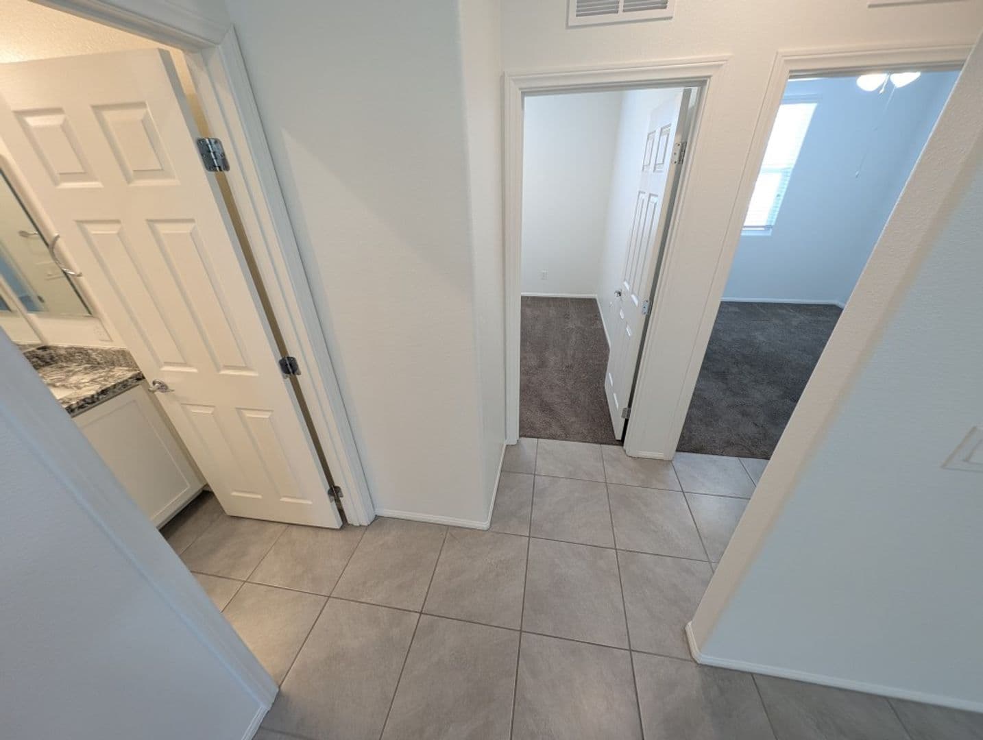 HENDERSON House: 664 VETIVER LN