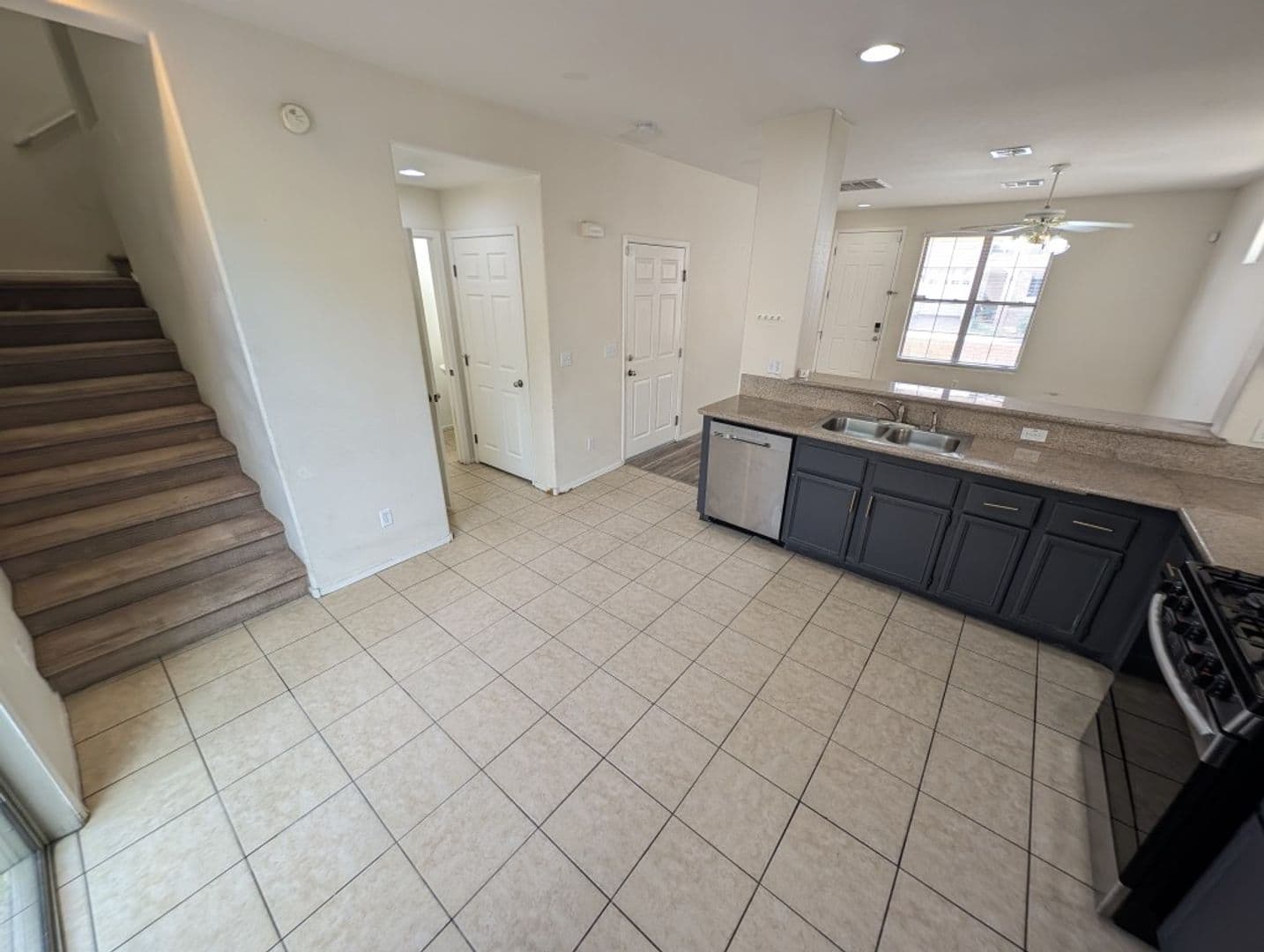 LAS VEGAS House: 8236 SIERRA CASCADE CT