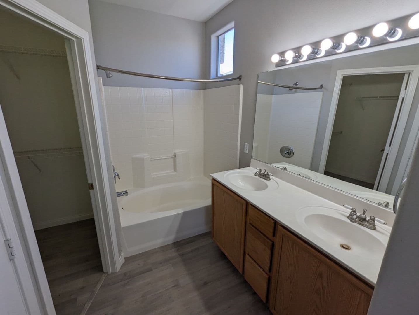 LAS VEGAS House: 9303 GILCREASE AVE #1005
