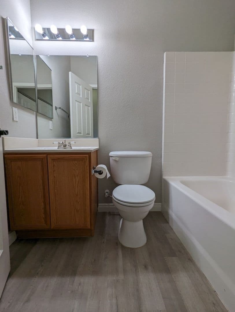 LAS VEGAS House: 9303 GILCREASE AVE #1005