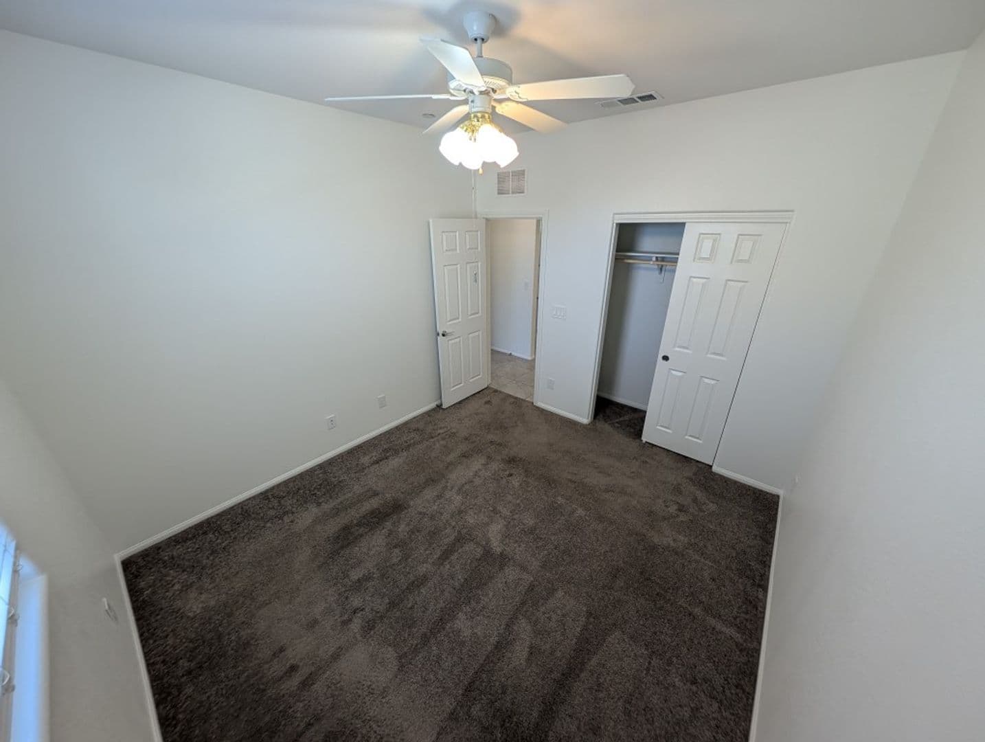 HENDERSON House: 664 VETIVER LN