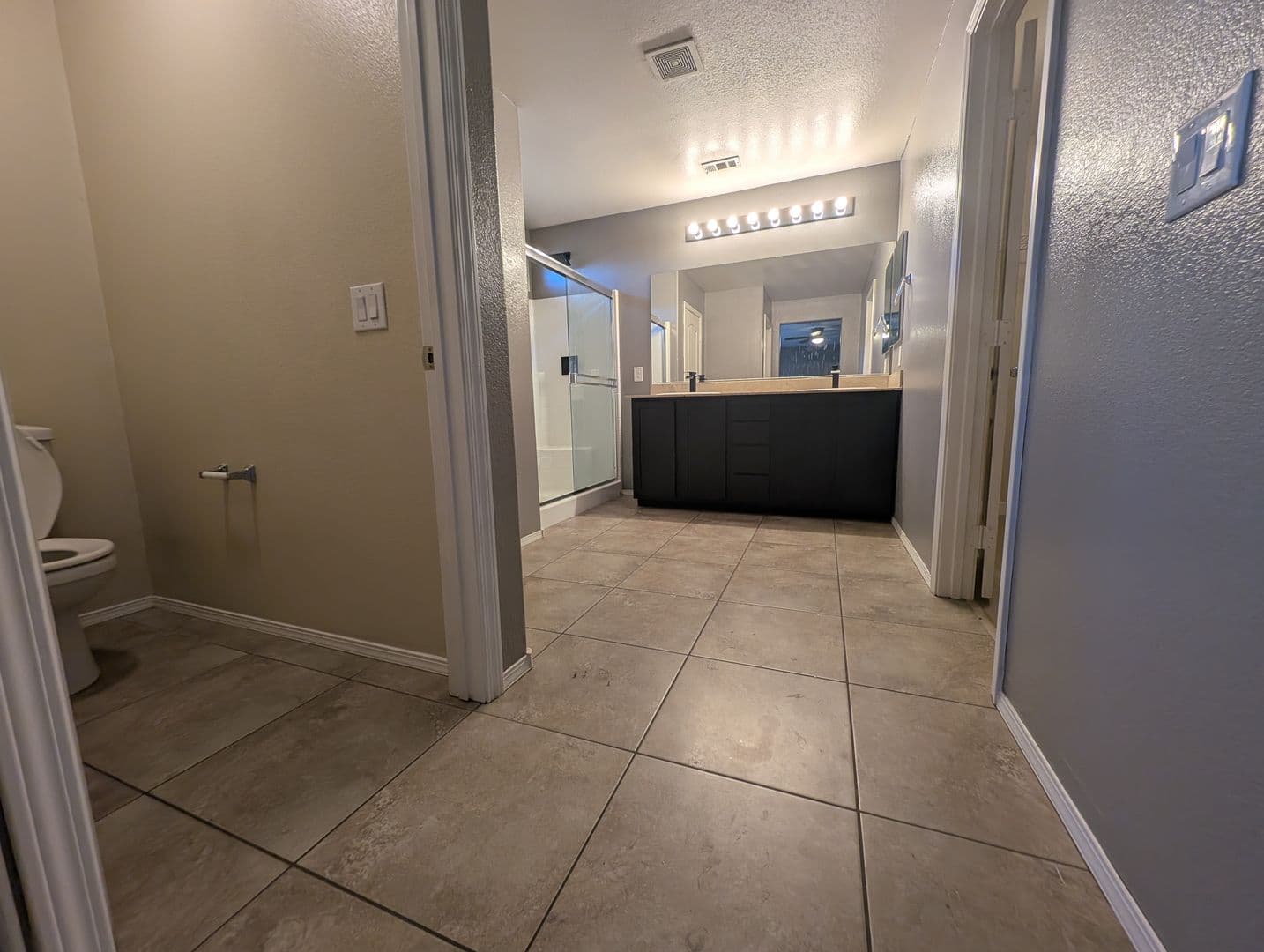 LAS VEGAS House: 10633 MOUNT BLACKBURN AVE