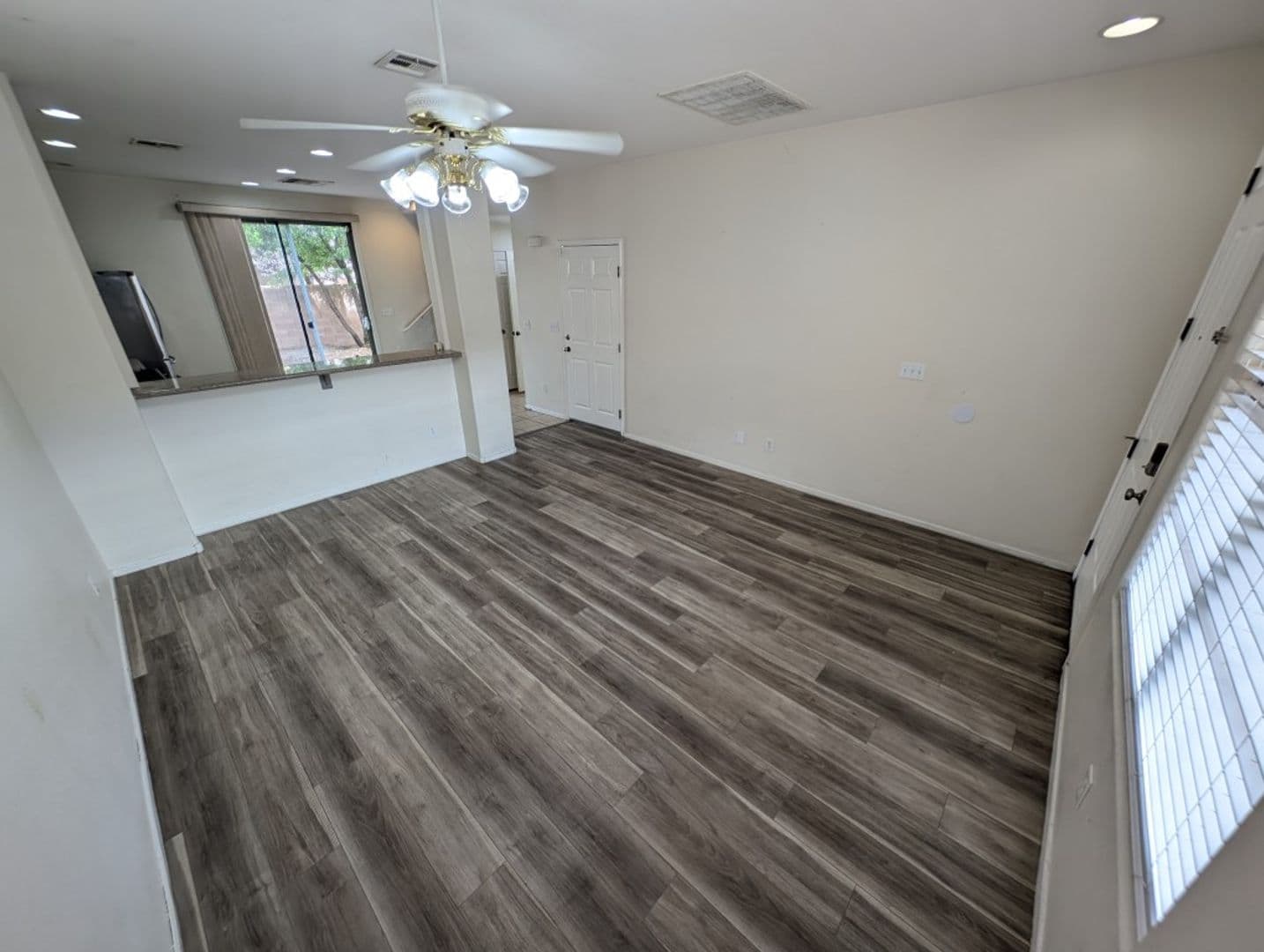 LAS VEGAS House: 8236 SIERRA CASCADE CT