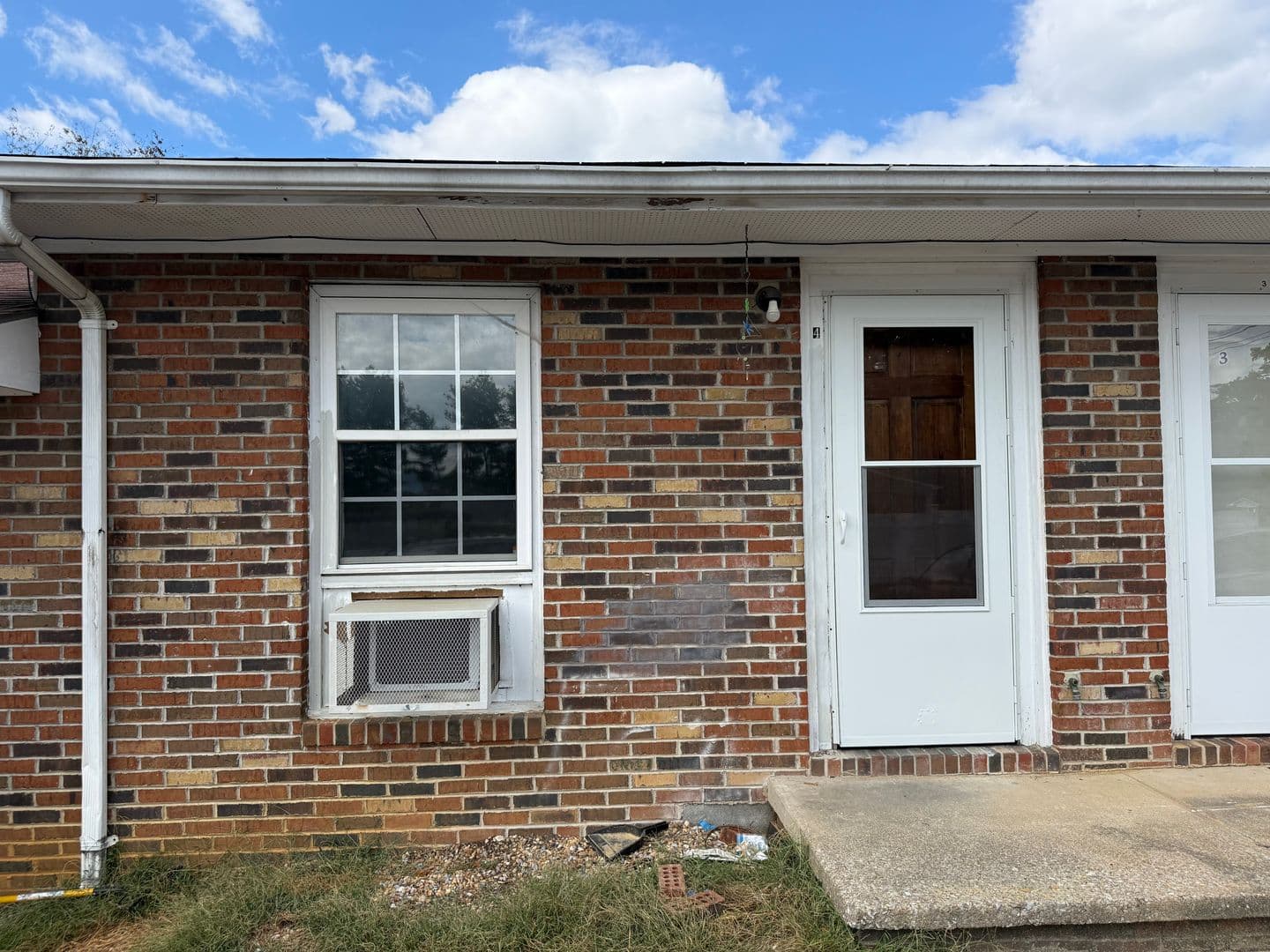 Greeneville Apartment: 2314 Buckingham Rd