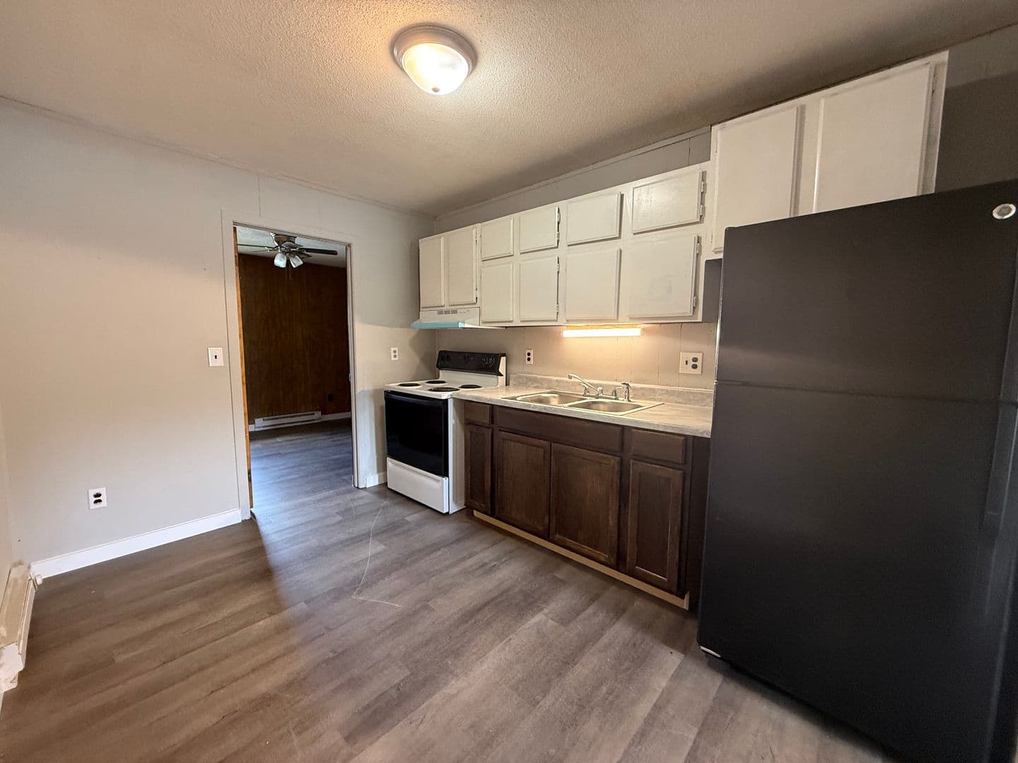 Greeneville Apartment: 2314 Buckingham Rd