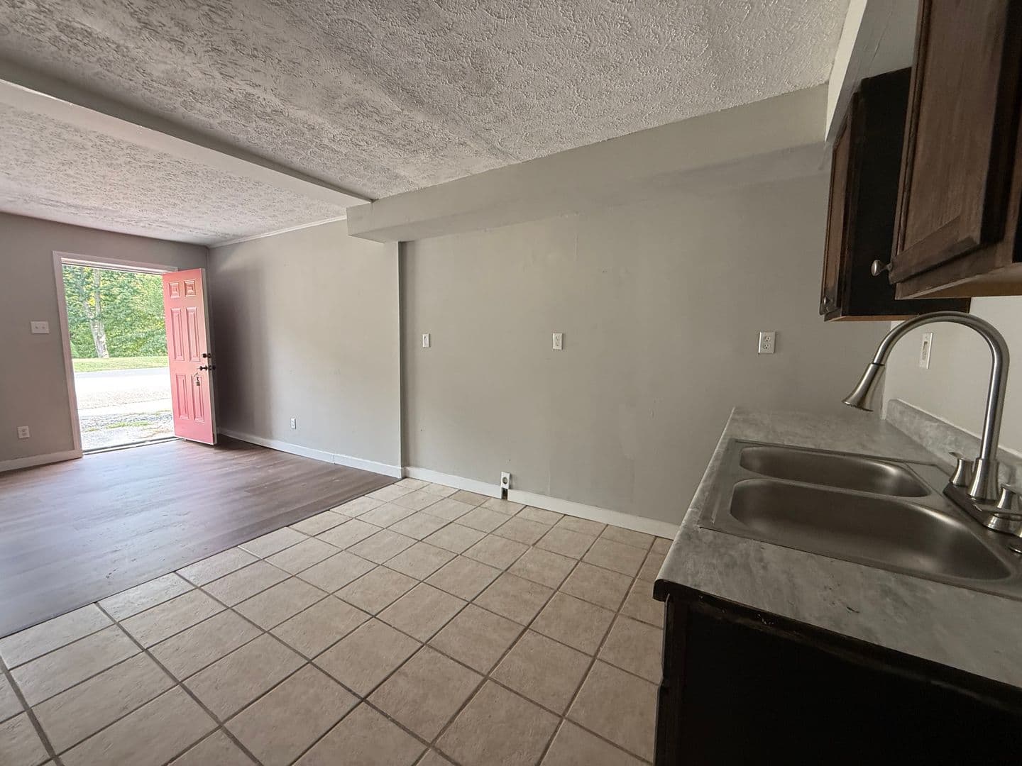 Kingsport Apartment: 2312 Reservoir Rd