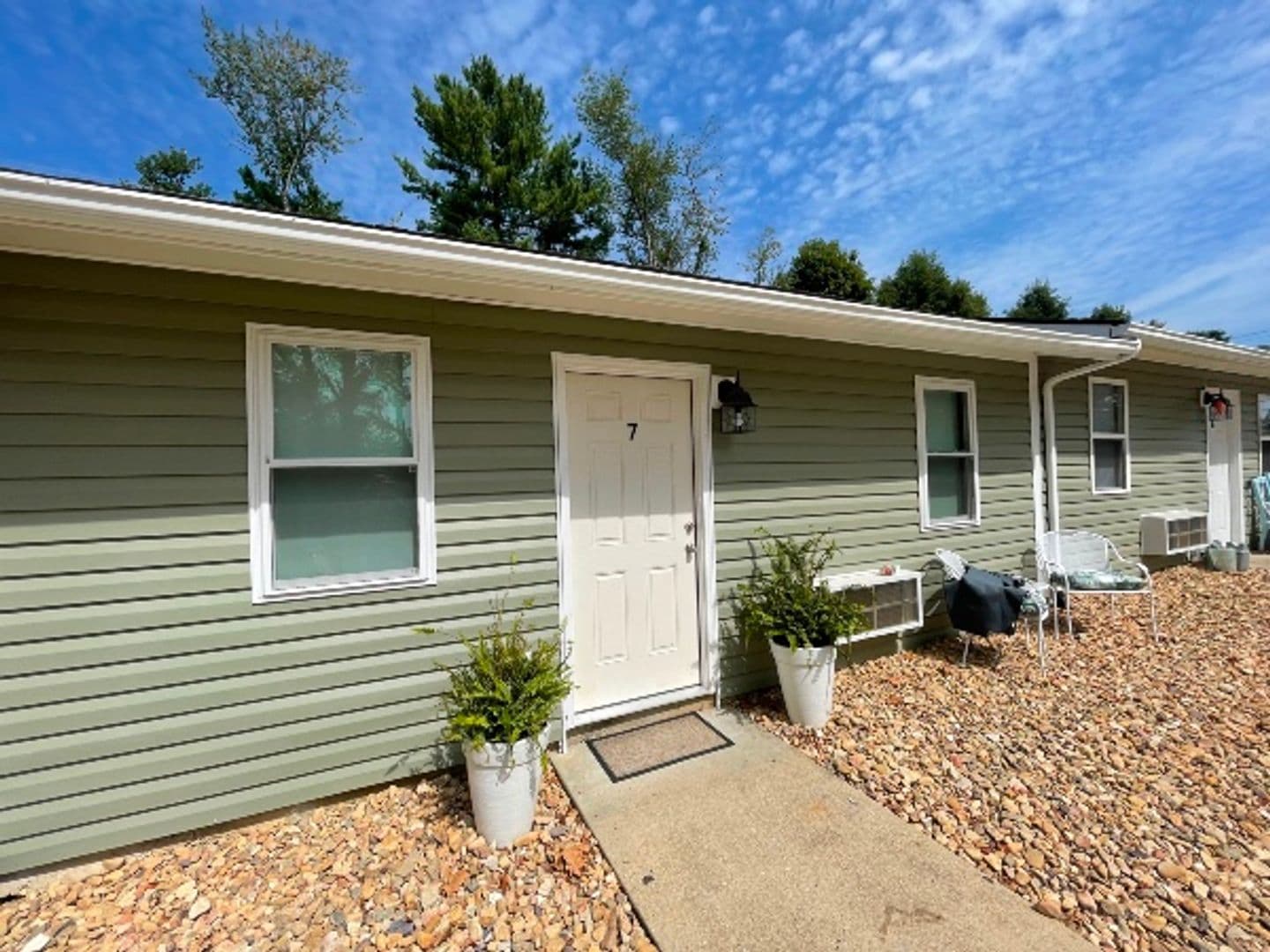 Greeneville Apartment: 402 Mt Bethel Rd