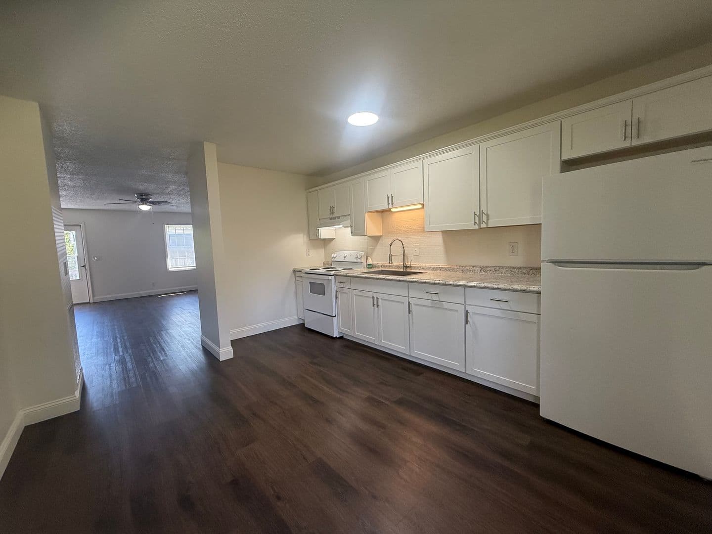 Elizabethton Apartment: 1541 Southside Rd