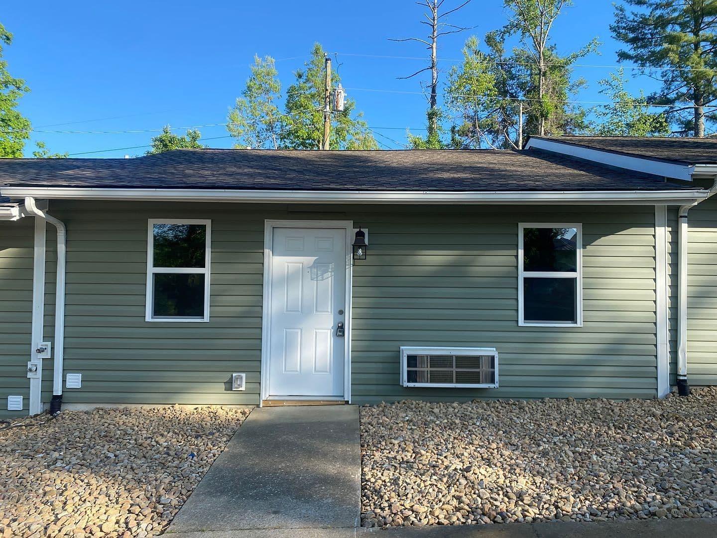 Greeneville Apartment: 402 Mt Bethel Rd