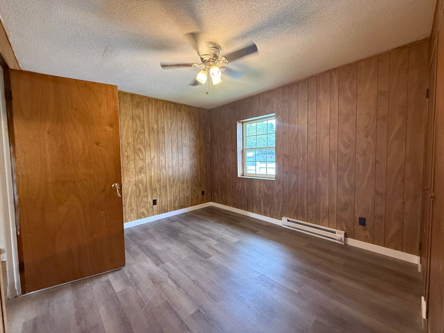 Greeneville Apartment: 2314 Buckingham Rd
