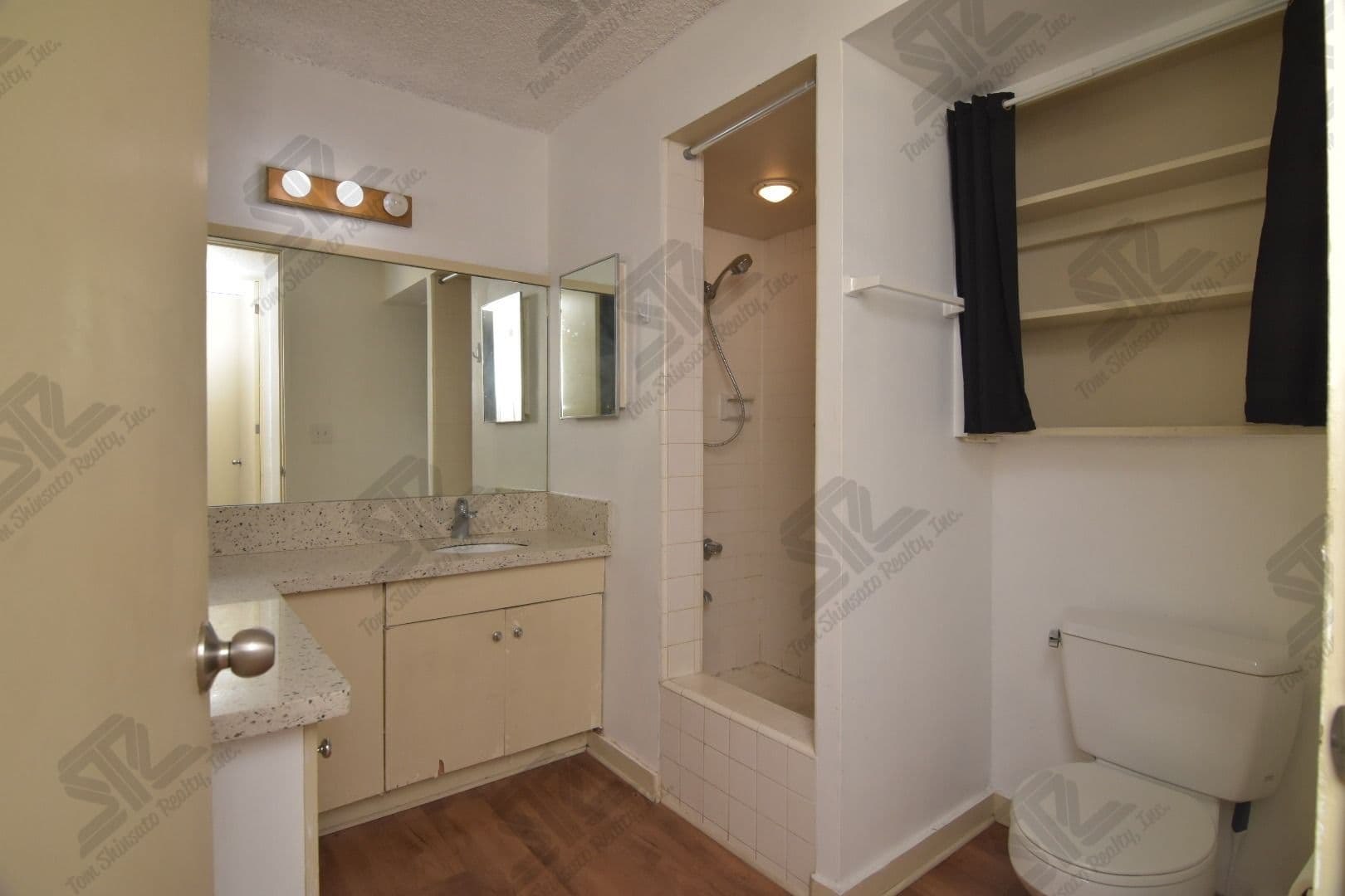 Honolulu Condo: 620 McCully Street #403