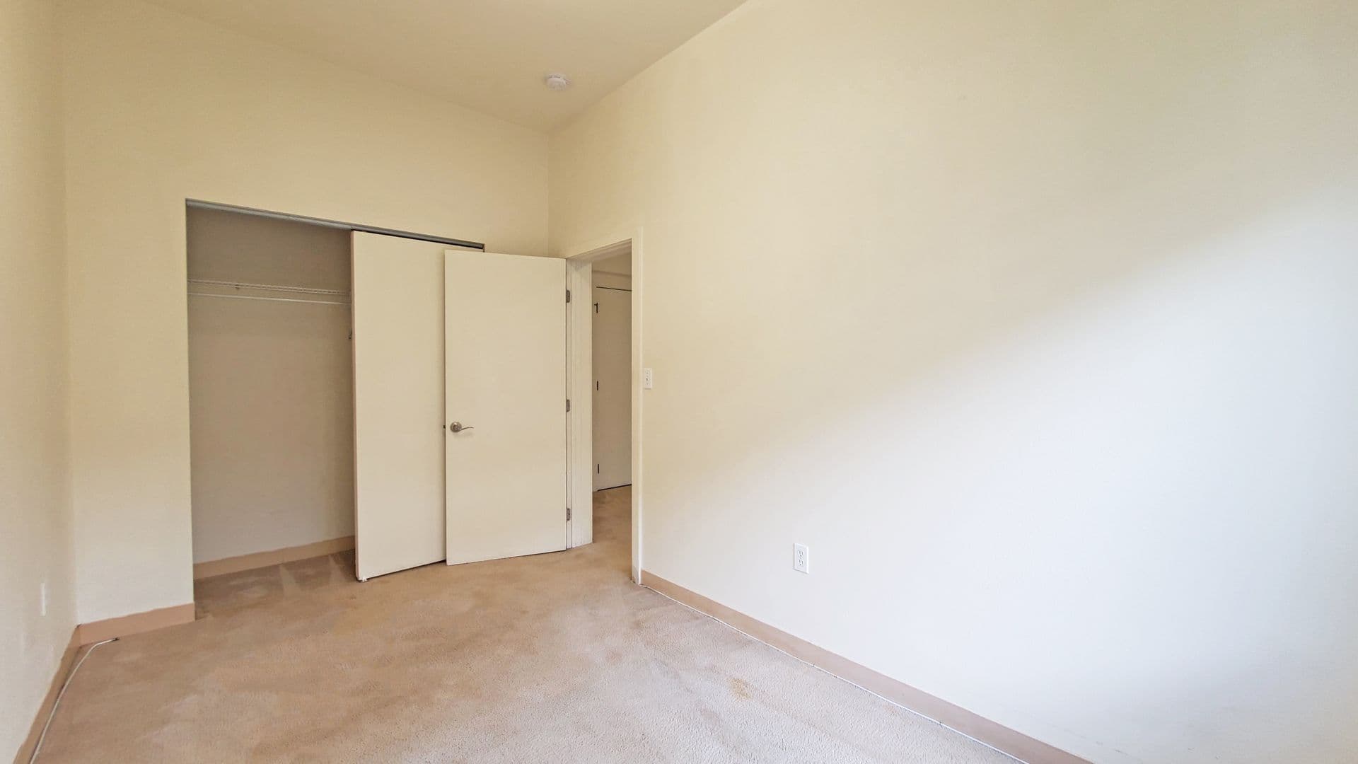 Honolulu Apartment: 1631 Nuuanu Avenue