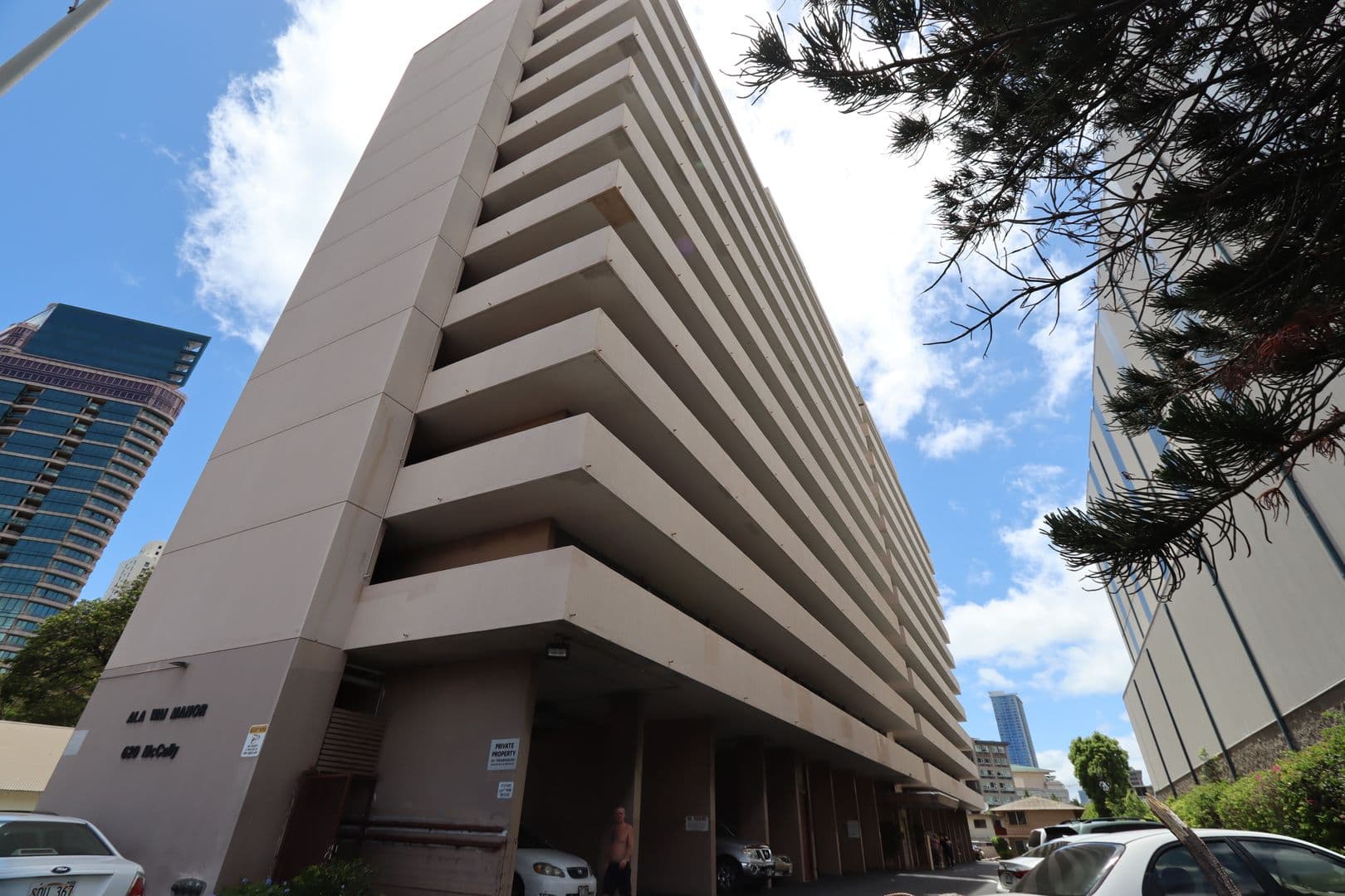 Honolulu Condo: 620 McCully Street #403