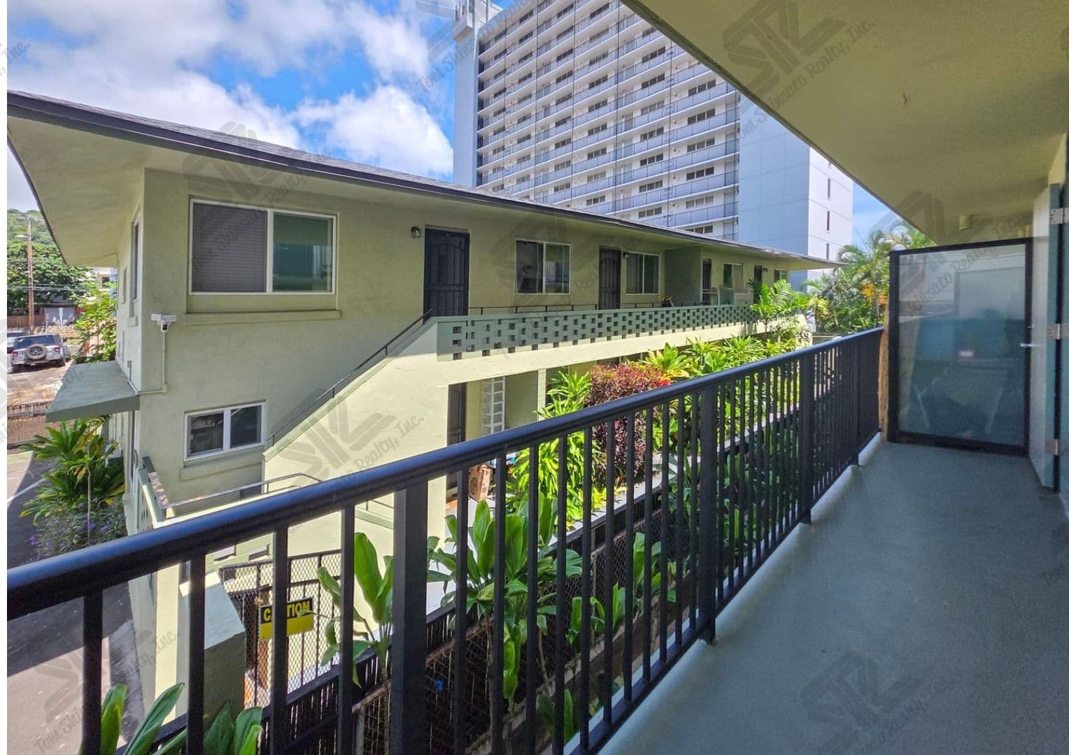 Honolulu Apartment: Hale Hele Mai