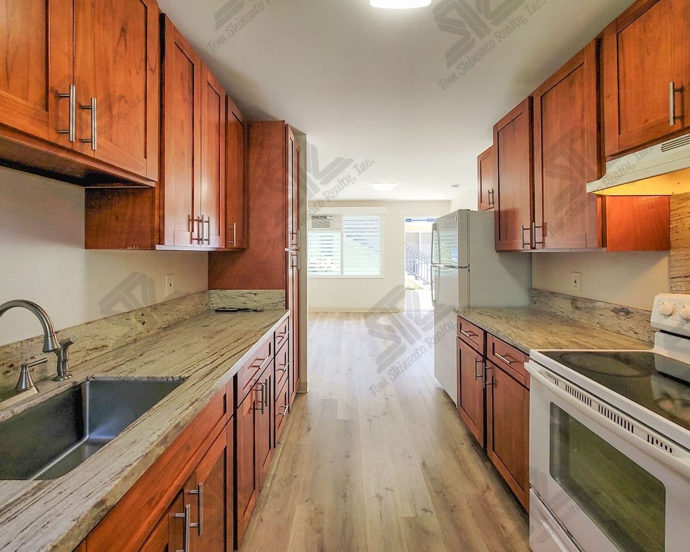 Honolulu Apartment: 1824 Lime St.