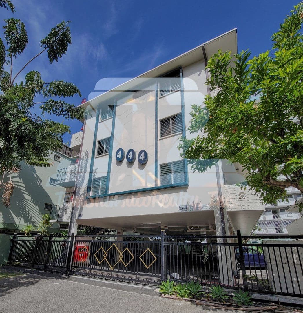 Honolulu Apartment: 444 Kuamoo Street