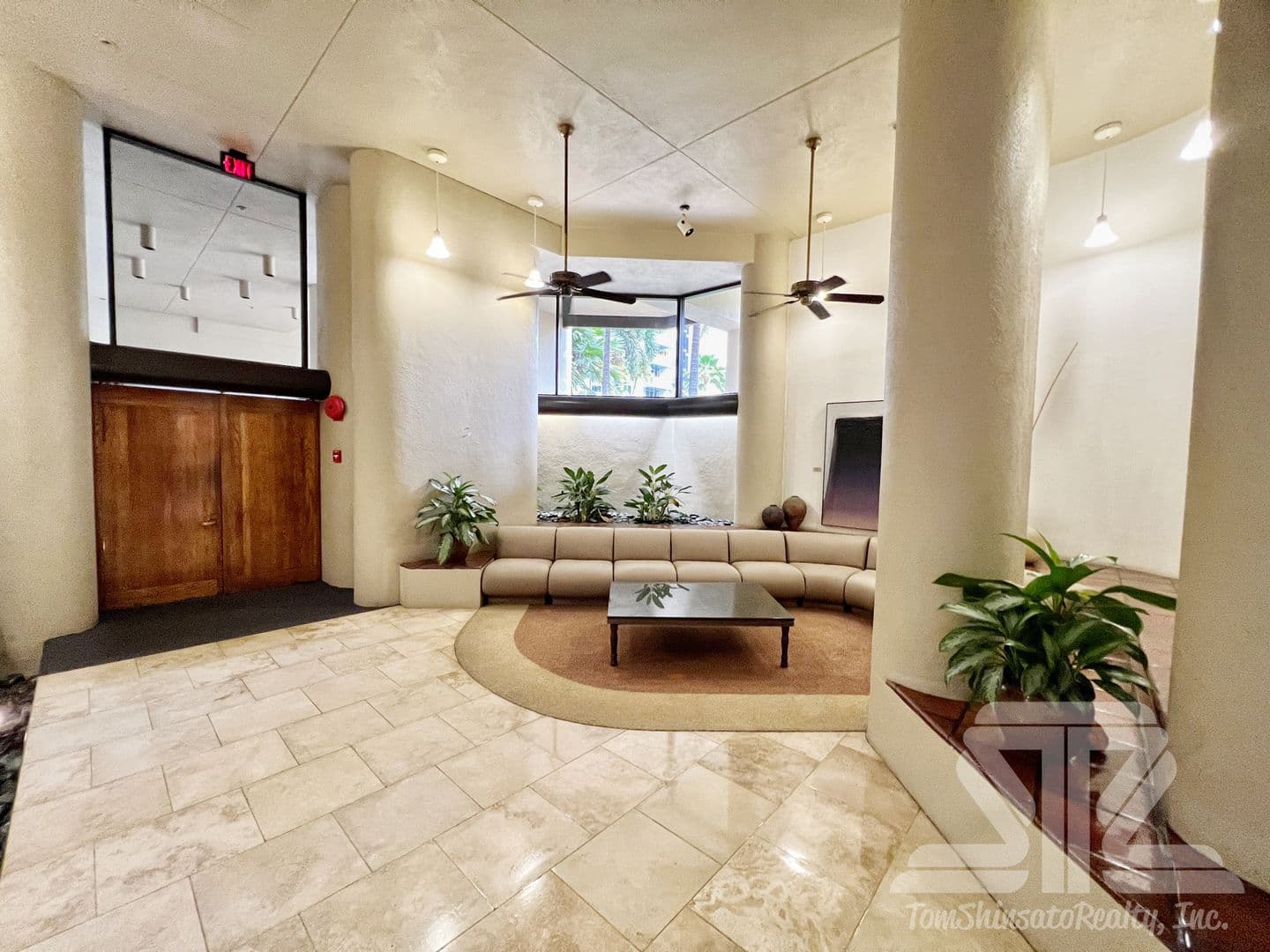Honolulu House: 60 N. Beretania St. #2604