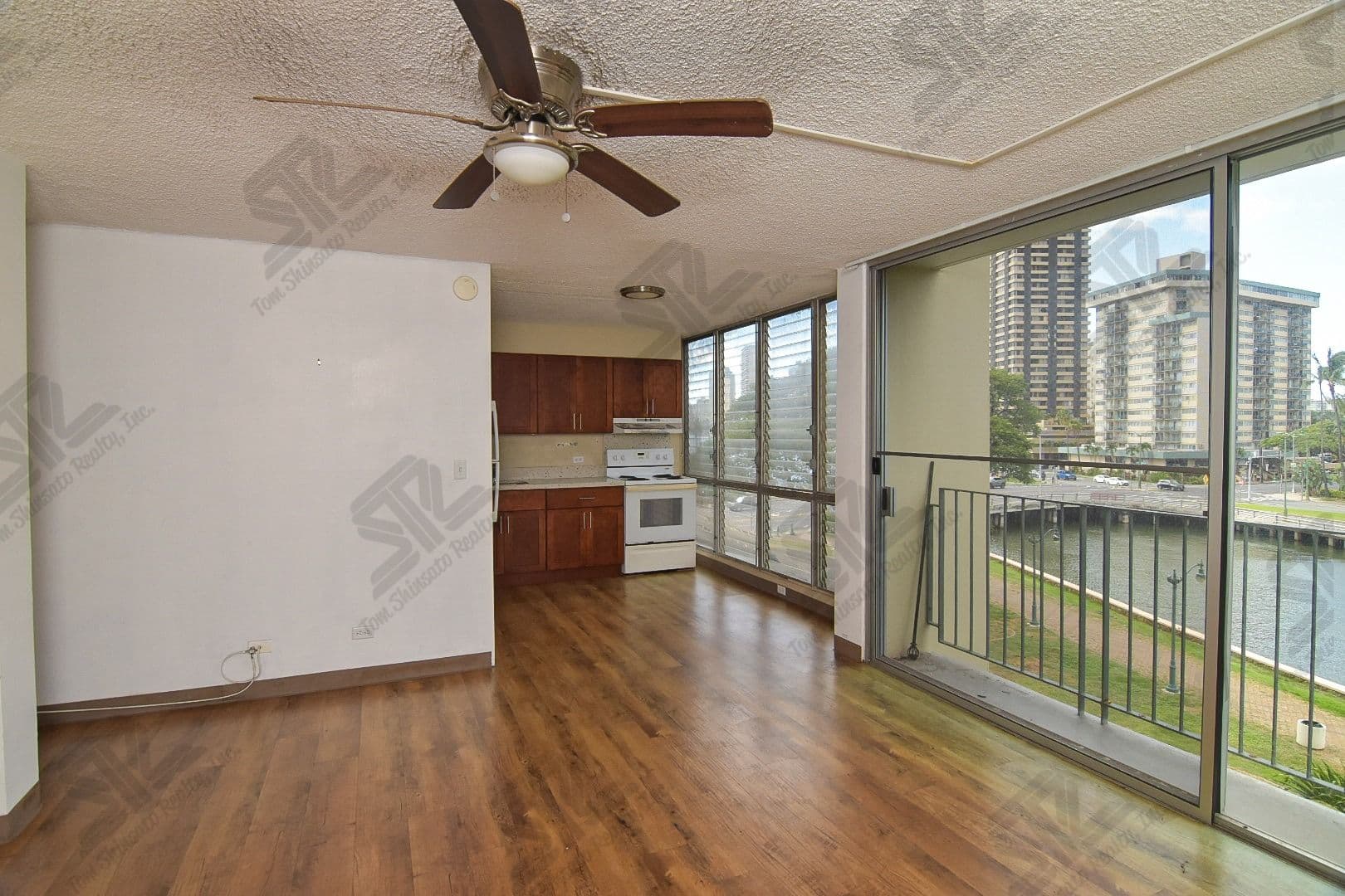Honolulu Condo: 620 McCully Street #403