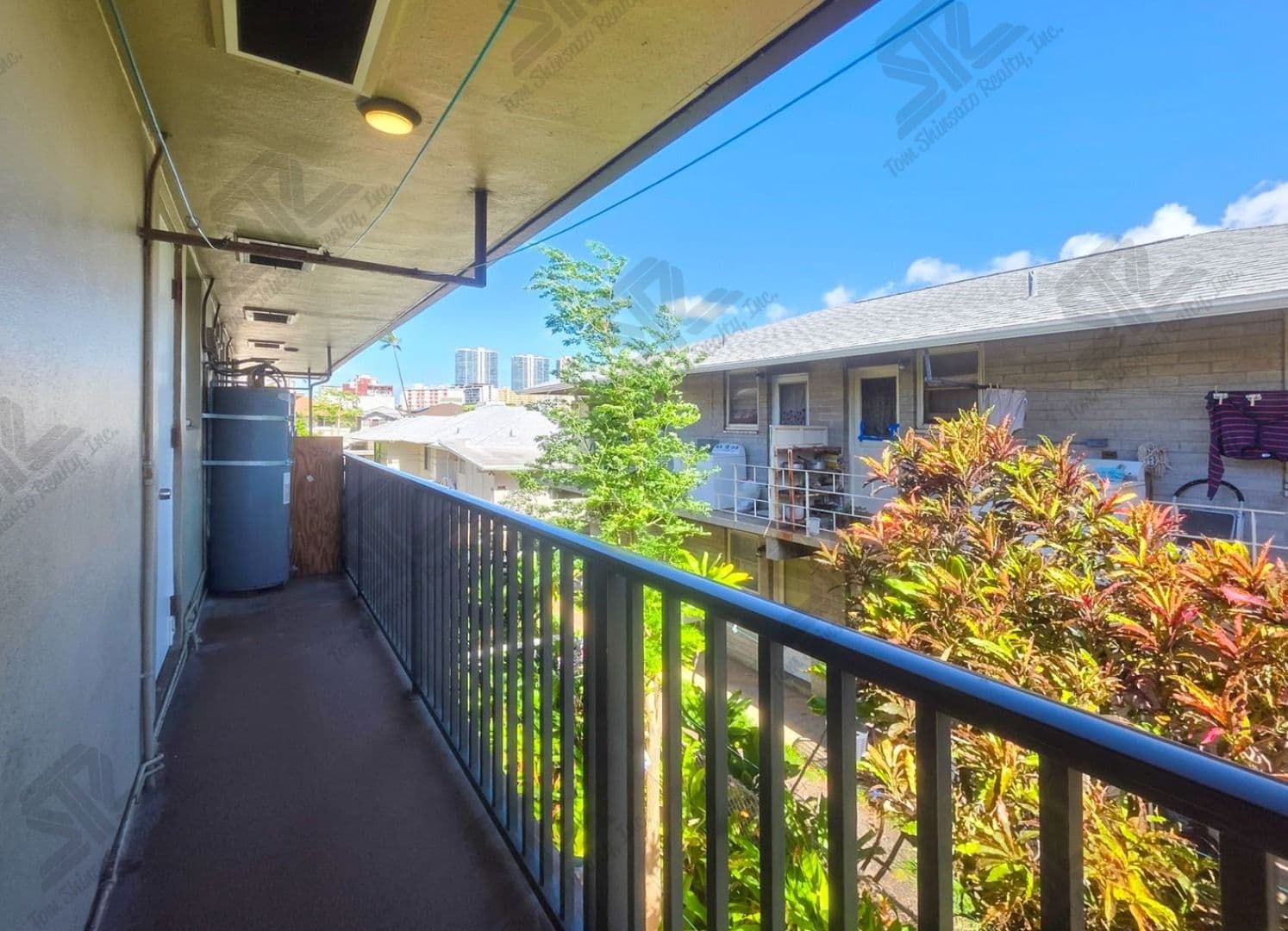 Honolulu Apartment: 1824 Lime St.