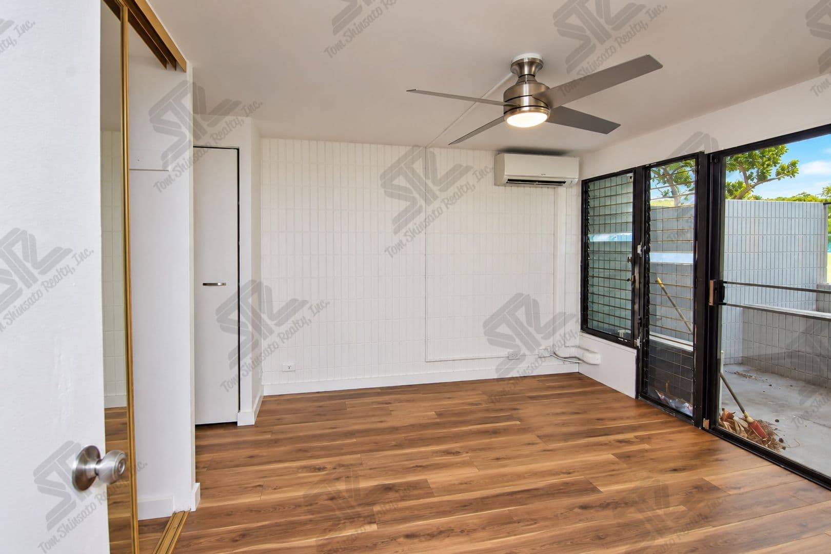 Honolulu House: 855 Makahiki Way #110