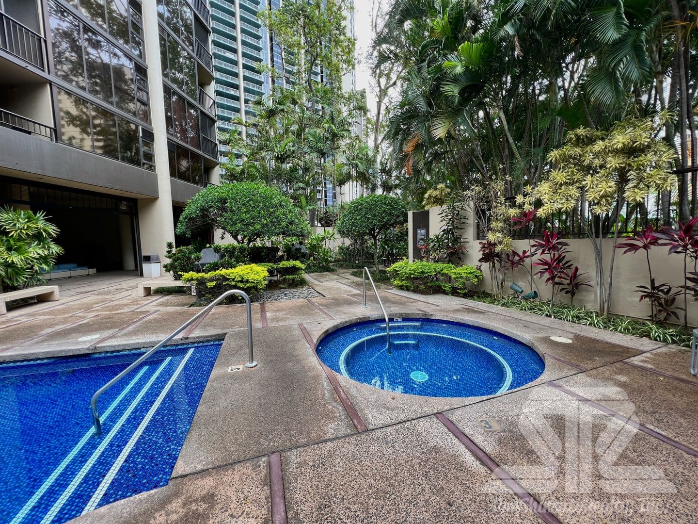 Honolulu House: 60 N. Beretania St. #2604