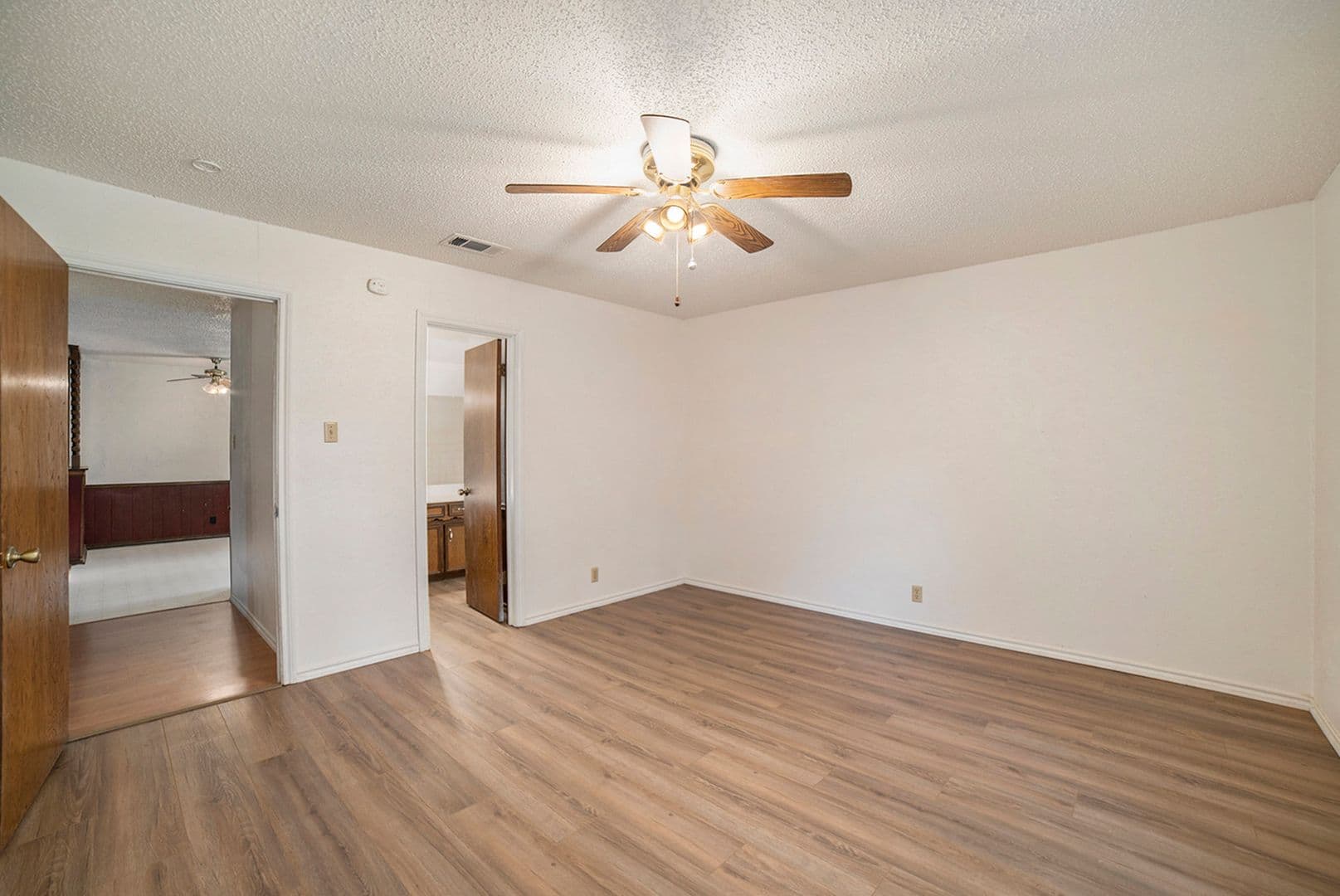 Lewisville House: 1608 San Antone Lane