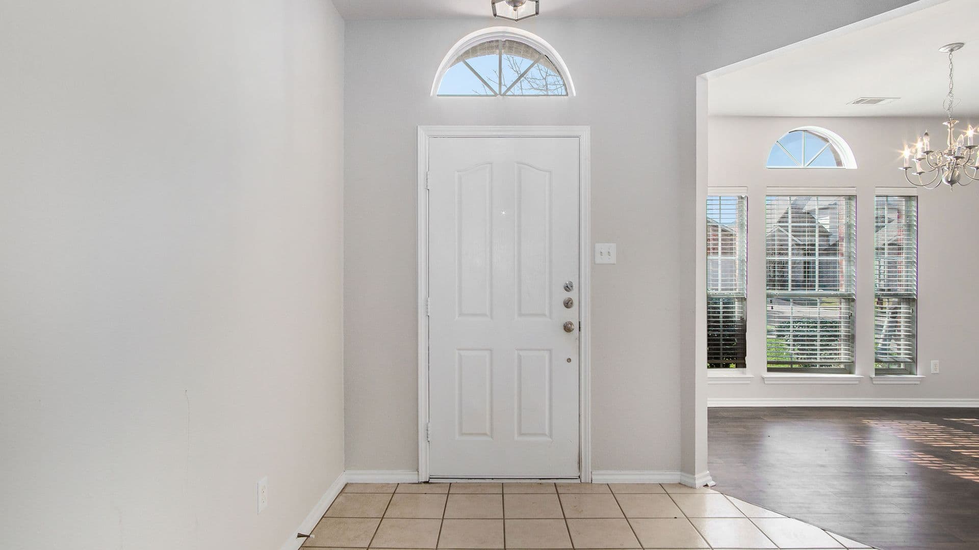 Fort Worth House: 6036 Horse Trap Drive