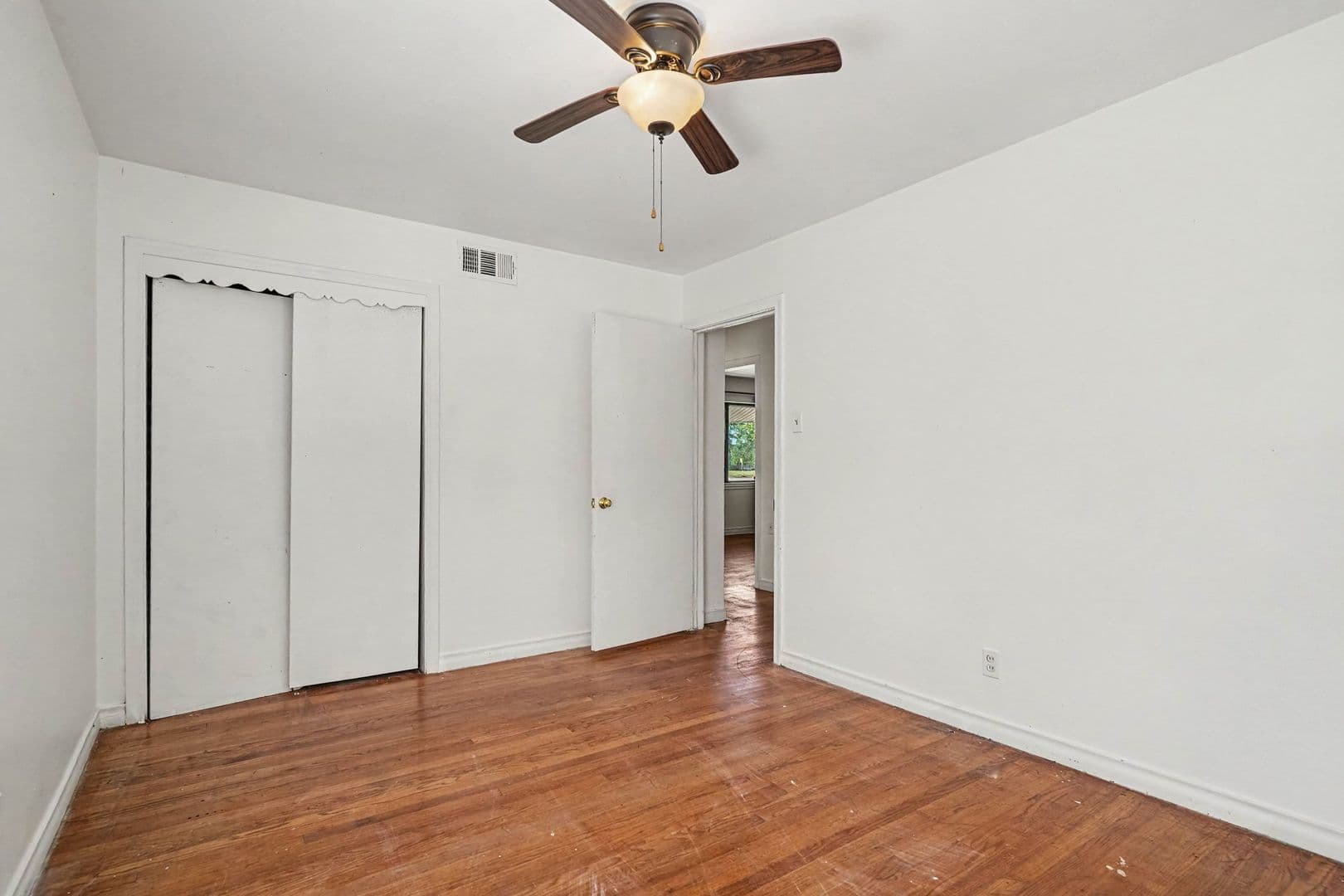 Dallas House: 2409 Materhorn Dr