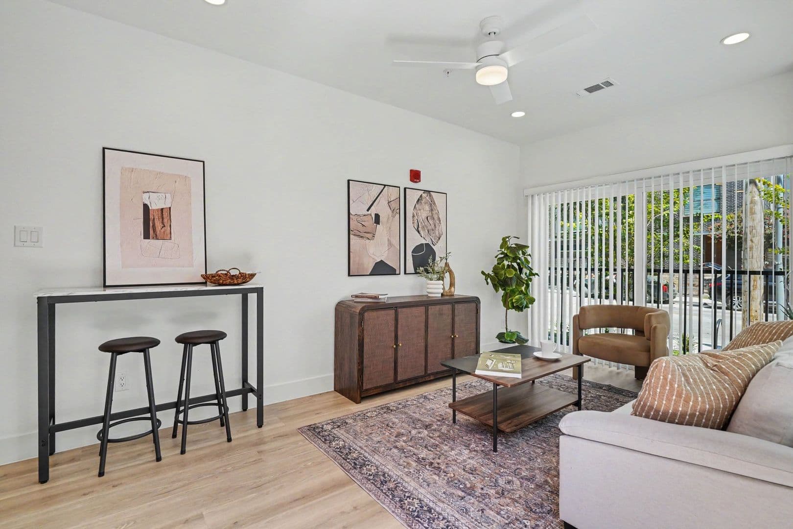 Dallas House: 2217 N Fitzhugh Avenue #101