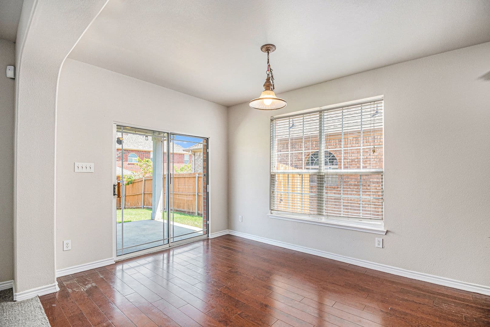 Euless House: 605 Port Royale Way