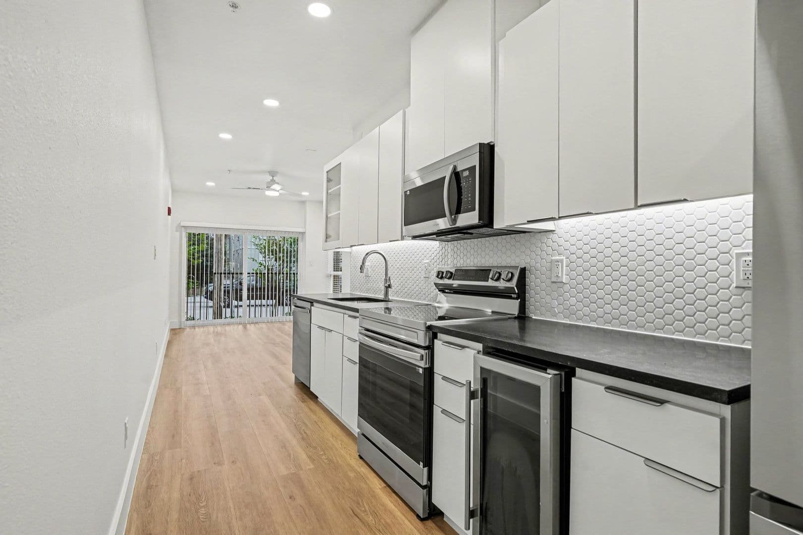 Dallas House: 2217 N Fitzhugh Avenue #101