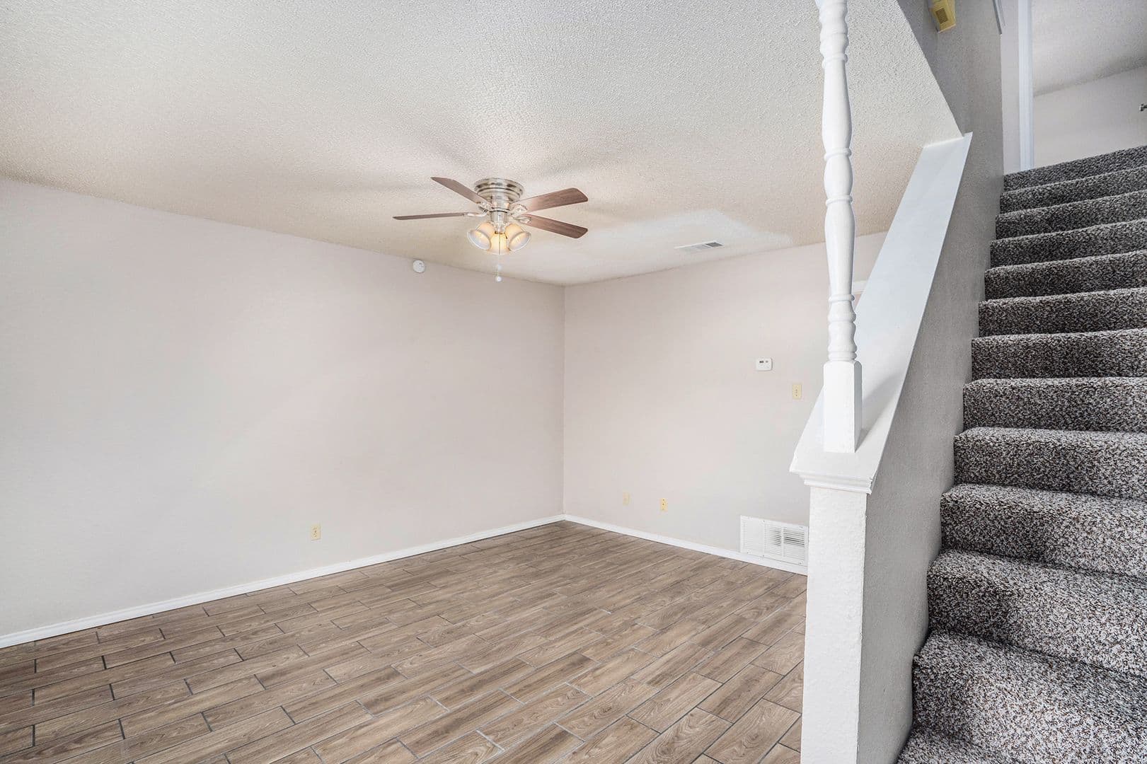 Haltom City House: 3301 Aurora Street