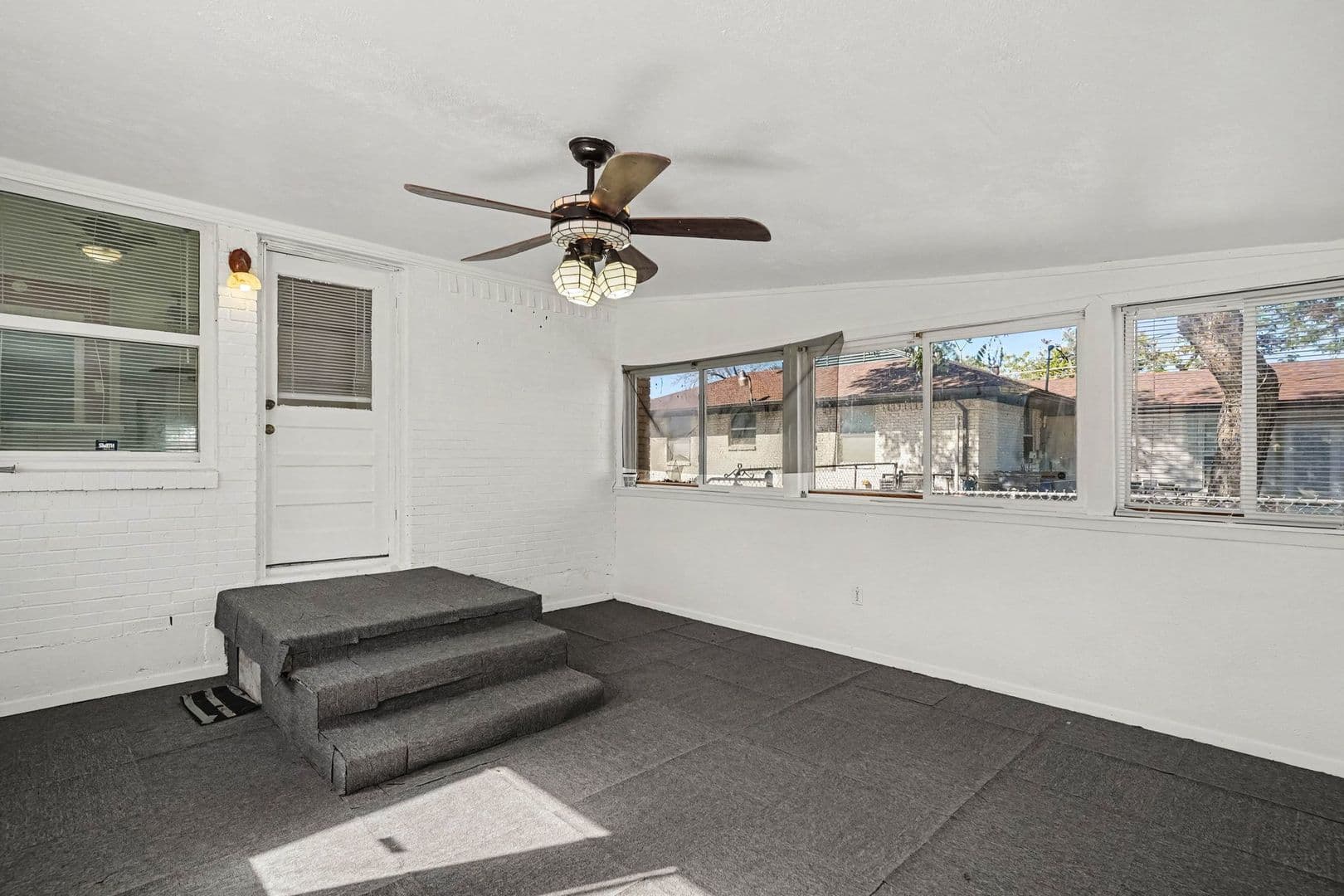 Dallas House: 2409 Materhorn Dr