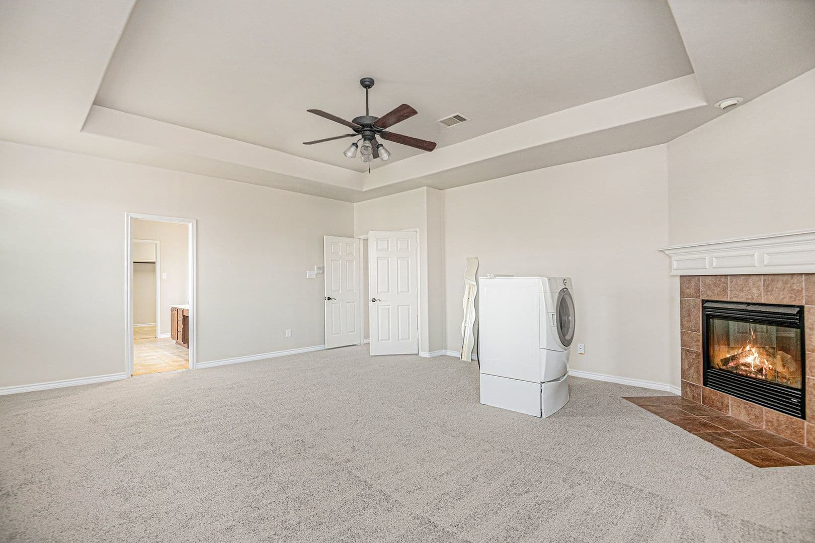 Euless House: 605 Port Royale Way